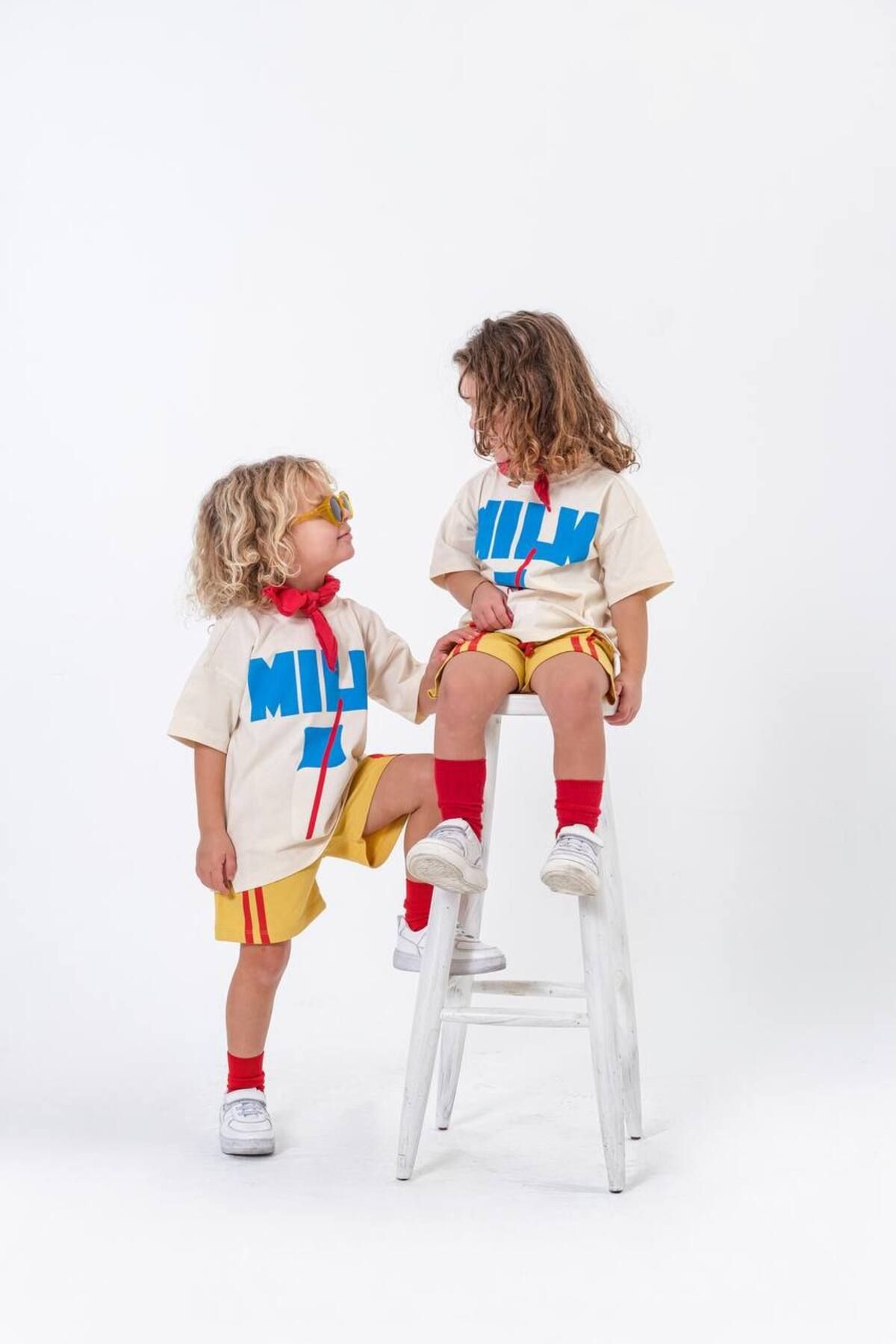 Unisex Çocuk Milk Baskılı Pamuklu Kısa Kollu Tişört ve Şort Takımı