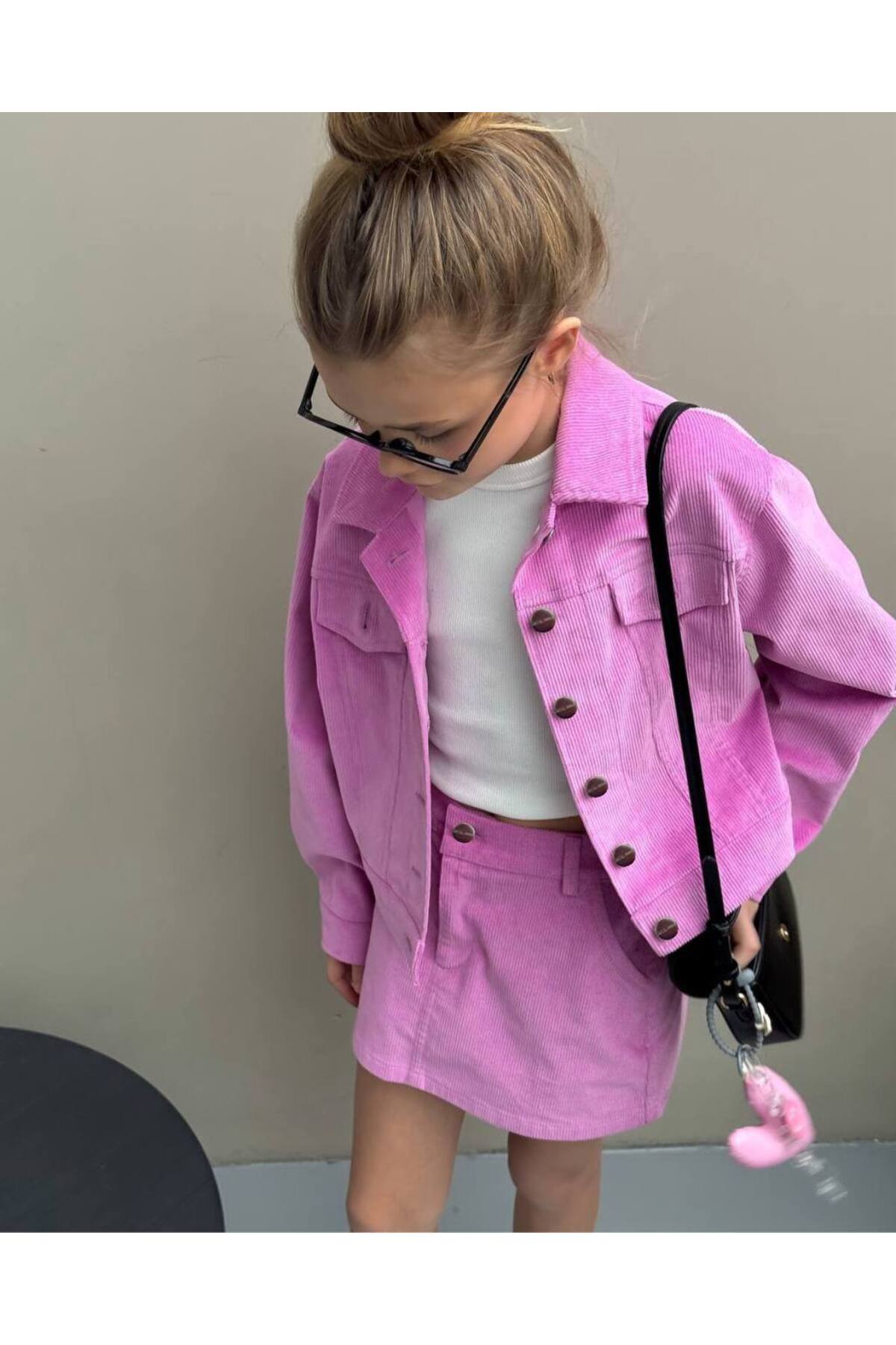 Kız Çocuk Pamuklu Fuşya Ceketli Etek Takım - Düğme Detaylı Crop Ceket