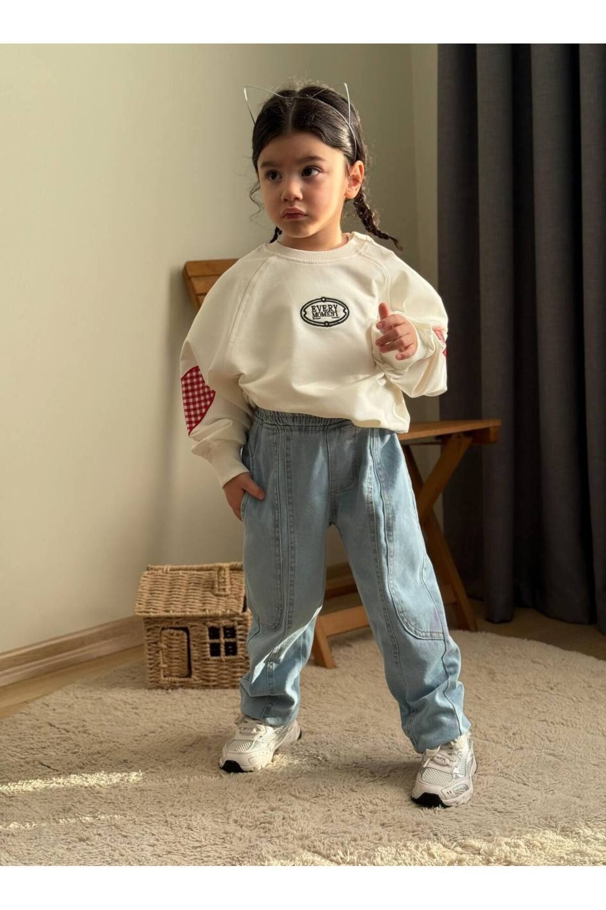 Kız Çocuk Oversize Model Kot Pantolonlu Alt Üst Takım