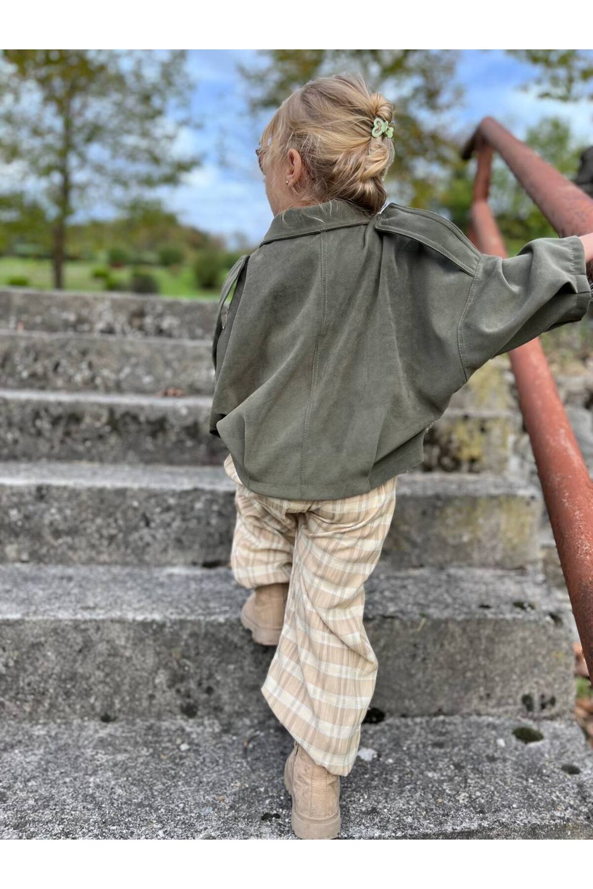 Kız Çocuk Süet Görünümlü Bomber Haki Ceket