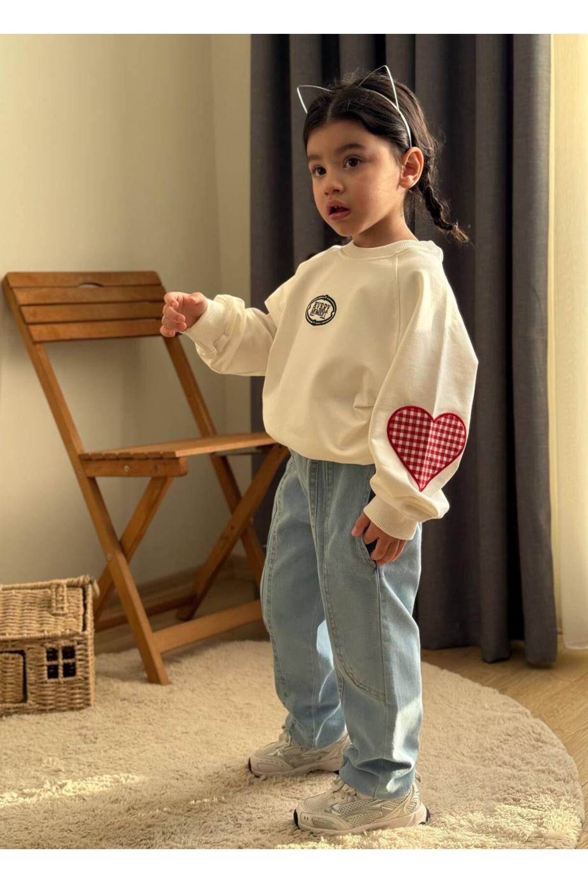 Kız Çocuk Oversize Model Kot Pantolonlu Alt Üst Takım