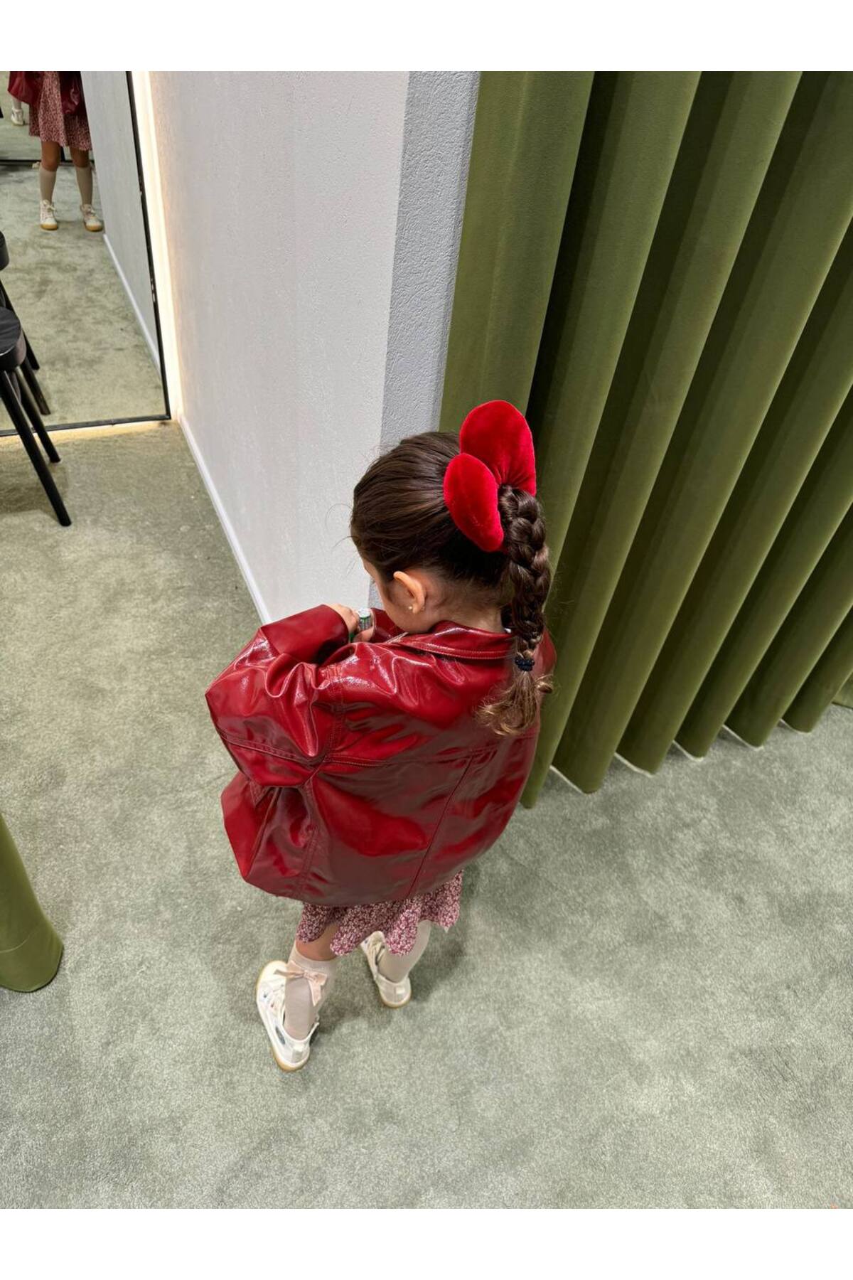 Kız Çocuk Kırmızı Parlak Suni Deri Ceket