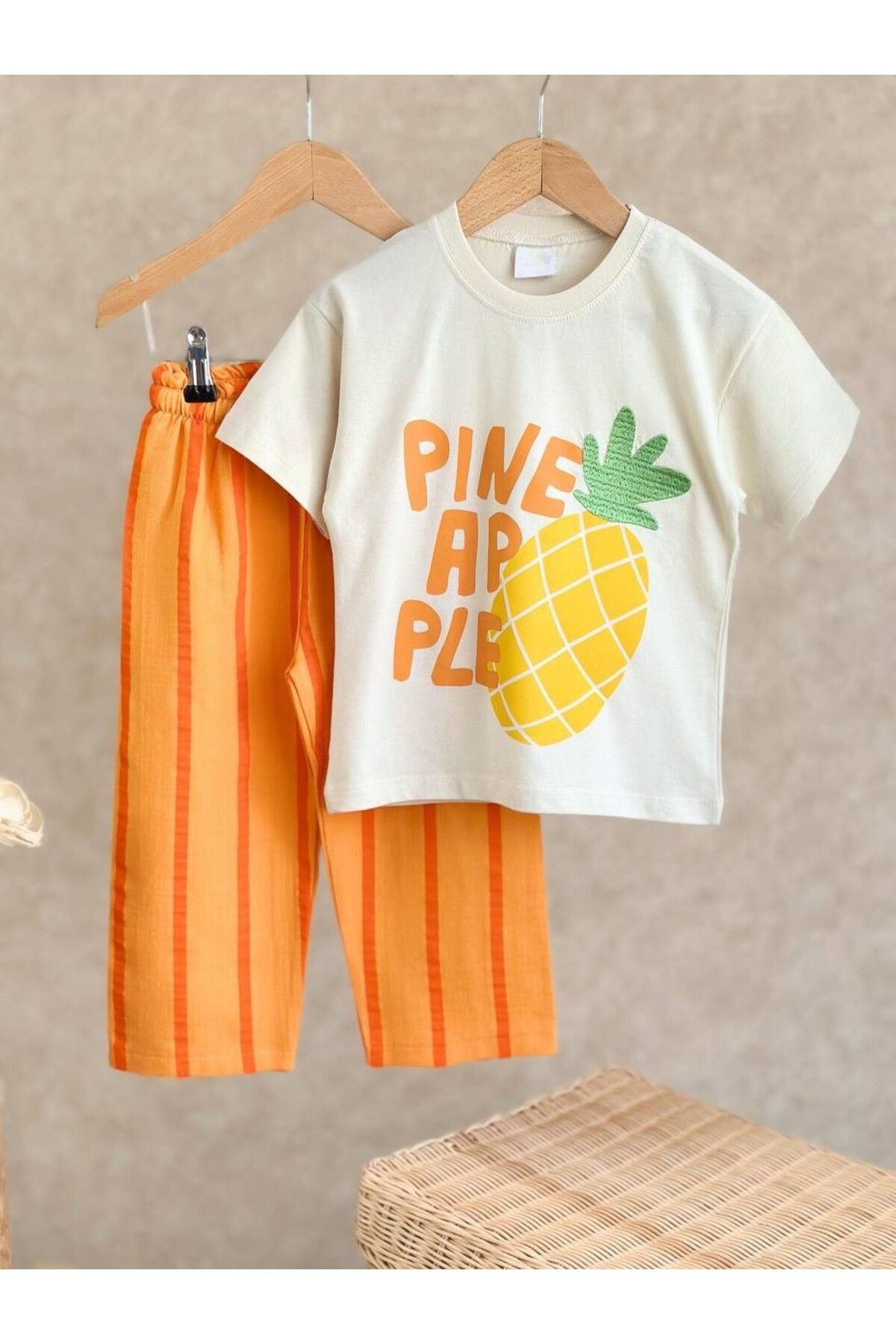 Unisex Pamuklu Ekru Pineapple Sloganlı Alt Üst Takım
