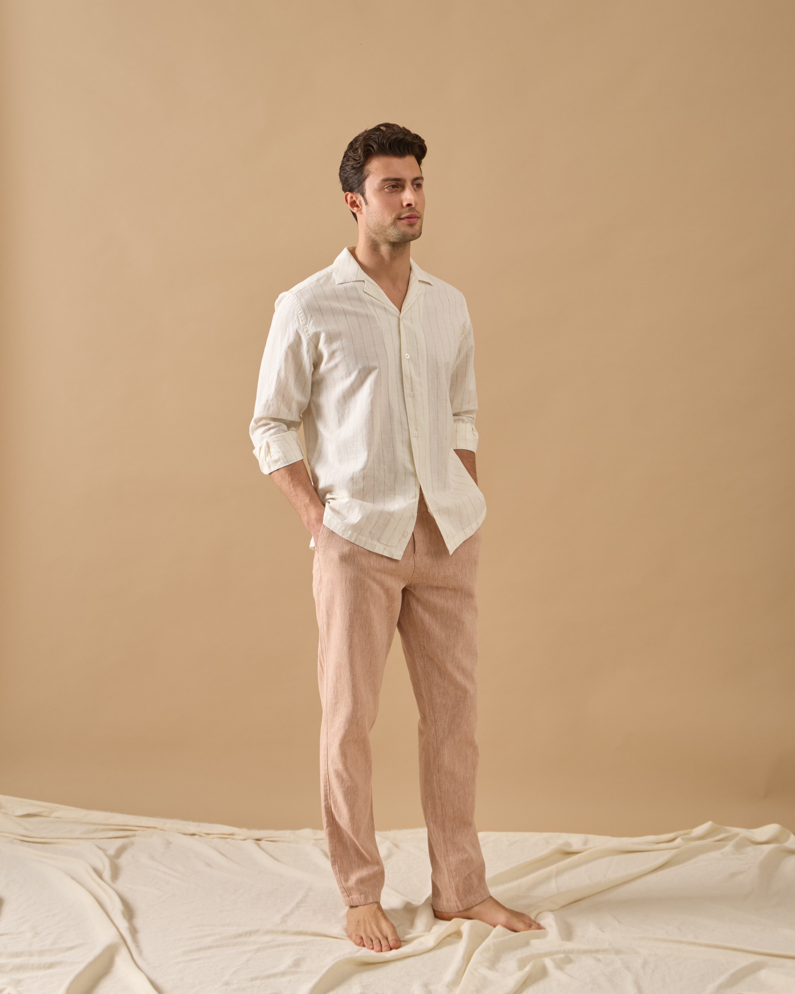 İnce Çizgili Relaxed Fit Keten Gömlek