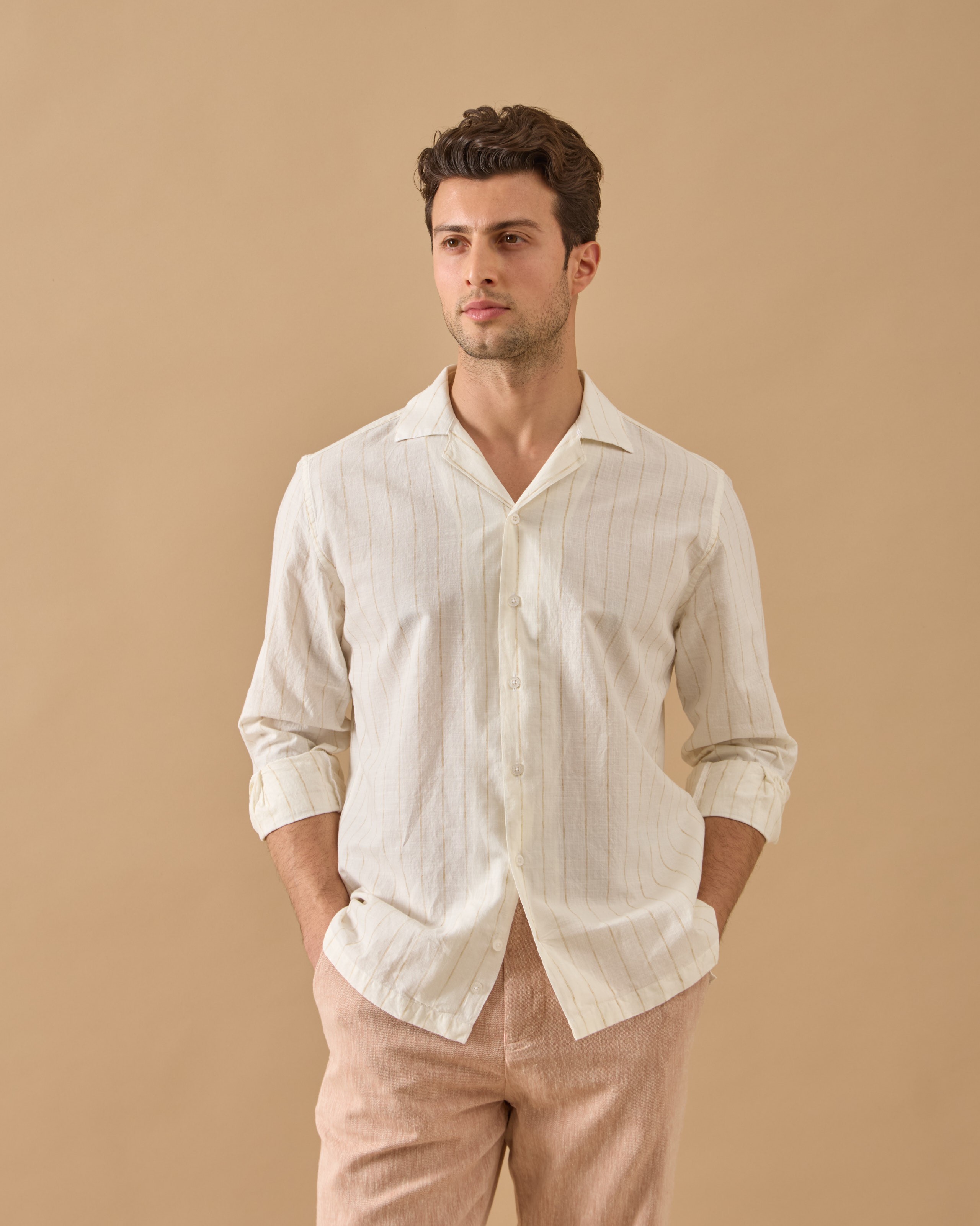 İnce Çizgili Relaxed Fit Keten Gömlek