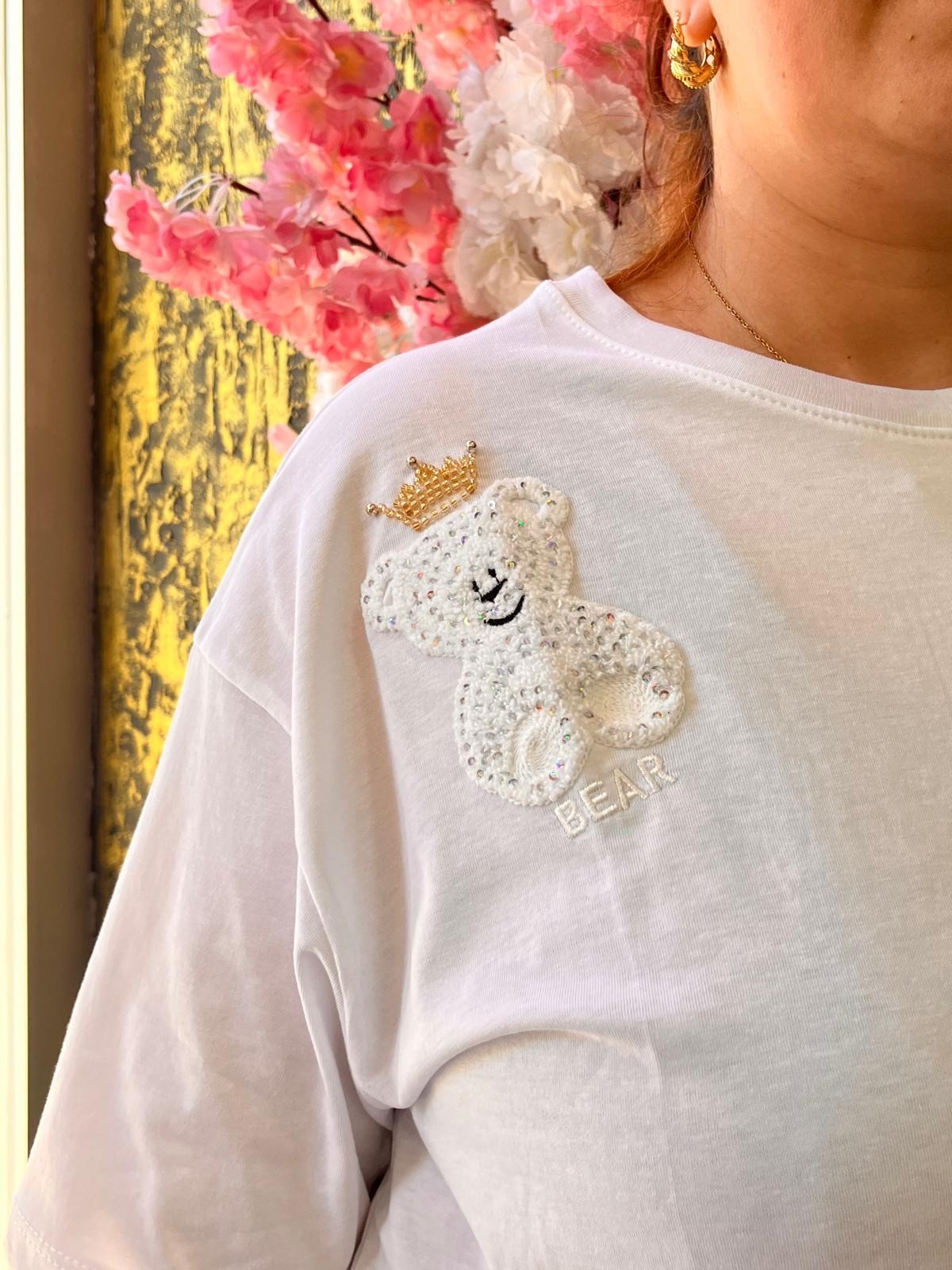 Teddy Figürlü Ufak Pul Detaylı Tişört -Teddy