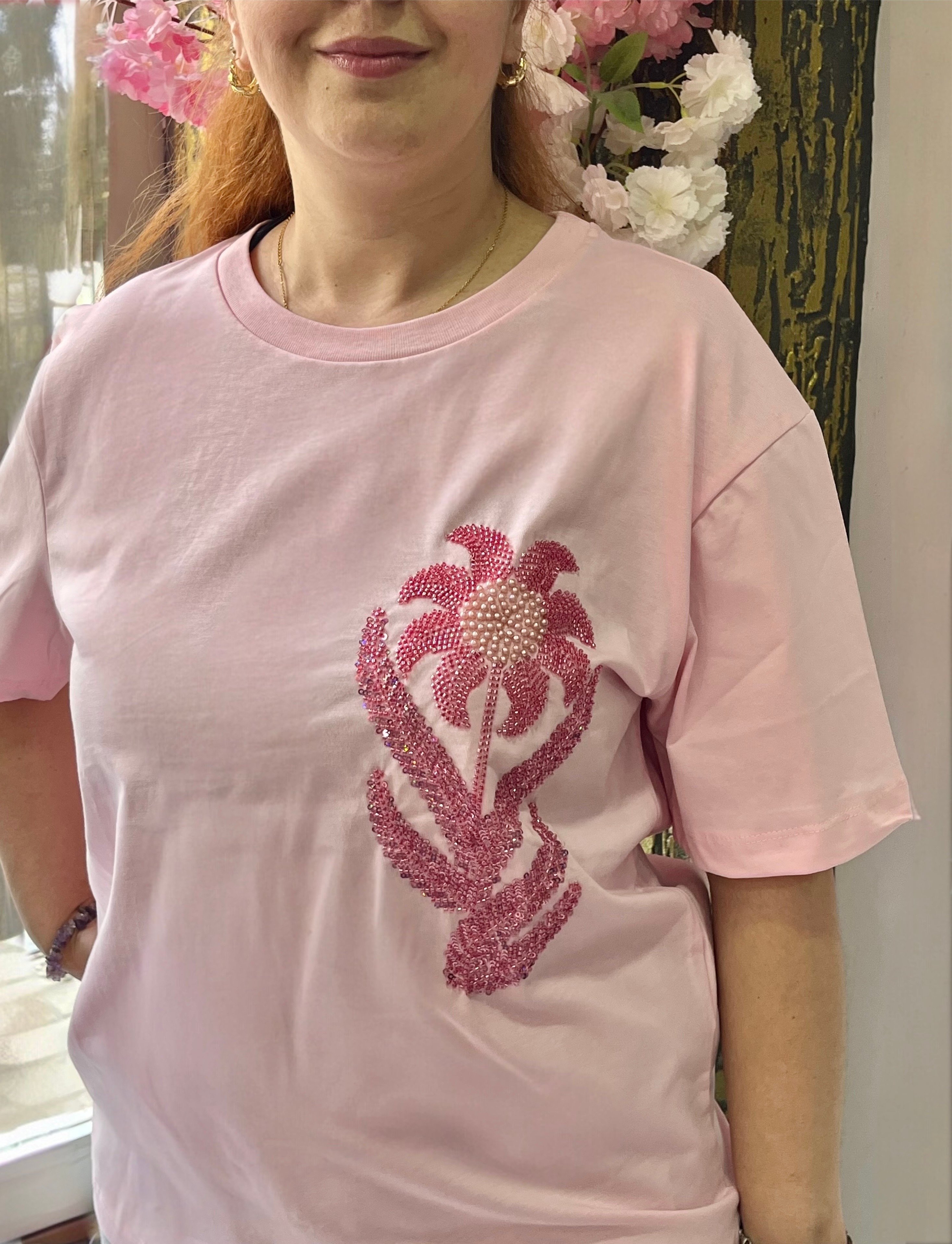 Pul ve Boncuk Detaylı Tişört – Pembe