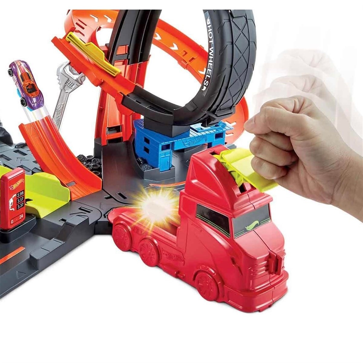 Hot Wheels Zehirli Goril Saldırısı Oyun Seti GTT94