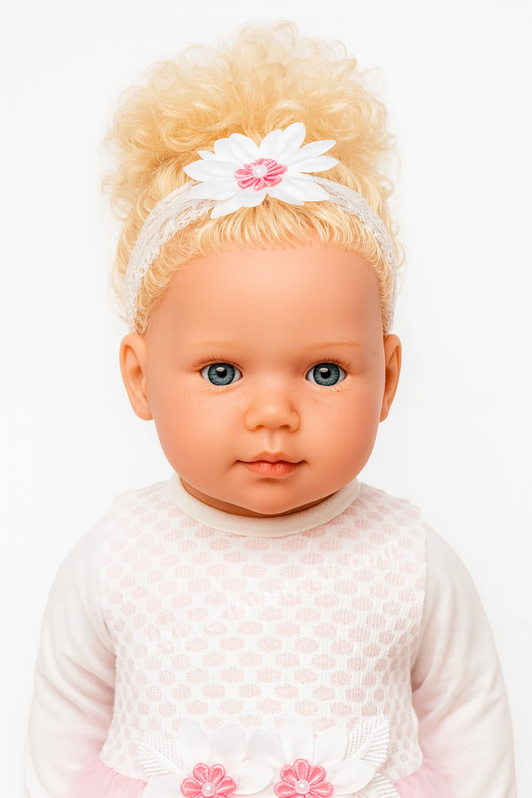 Özel Kıyafetli Türkçe Konuşan Sesli Azra Bebek 60 Cm Sarı Saçlı