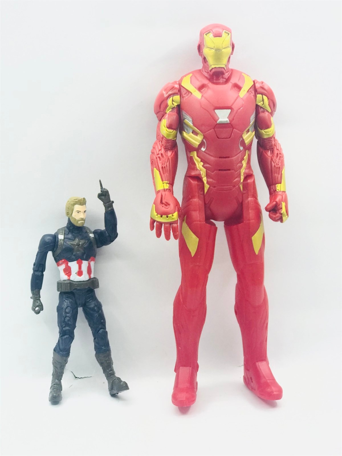 Avengers Işıklı Sesli Eklemli Dev Ironman Işıklı Kaptan Amerika 2'li