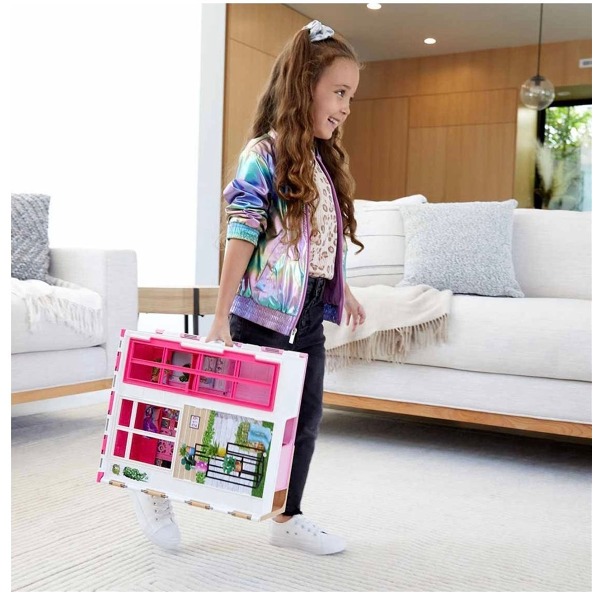 Barbie Taşınabilir Portatif Evi HCD47