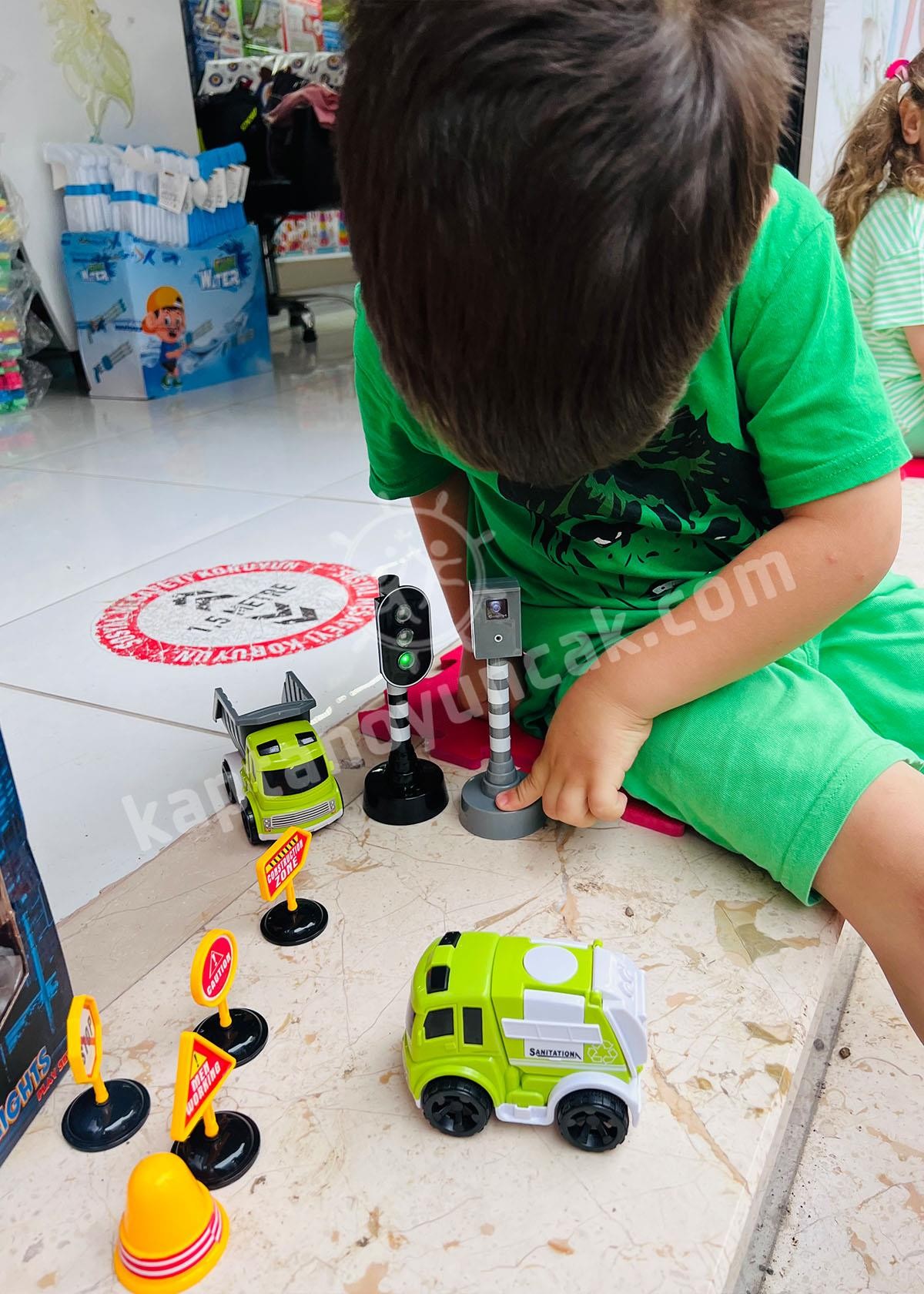 Sunman Maxx Wheels Sesli ve Işıklı Arabalı Trafik Işık Seti - Geri Dönüşüm Araçları