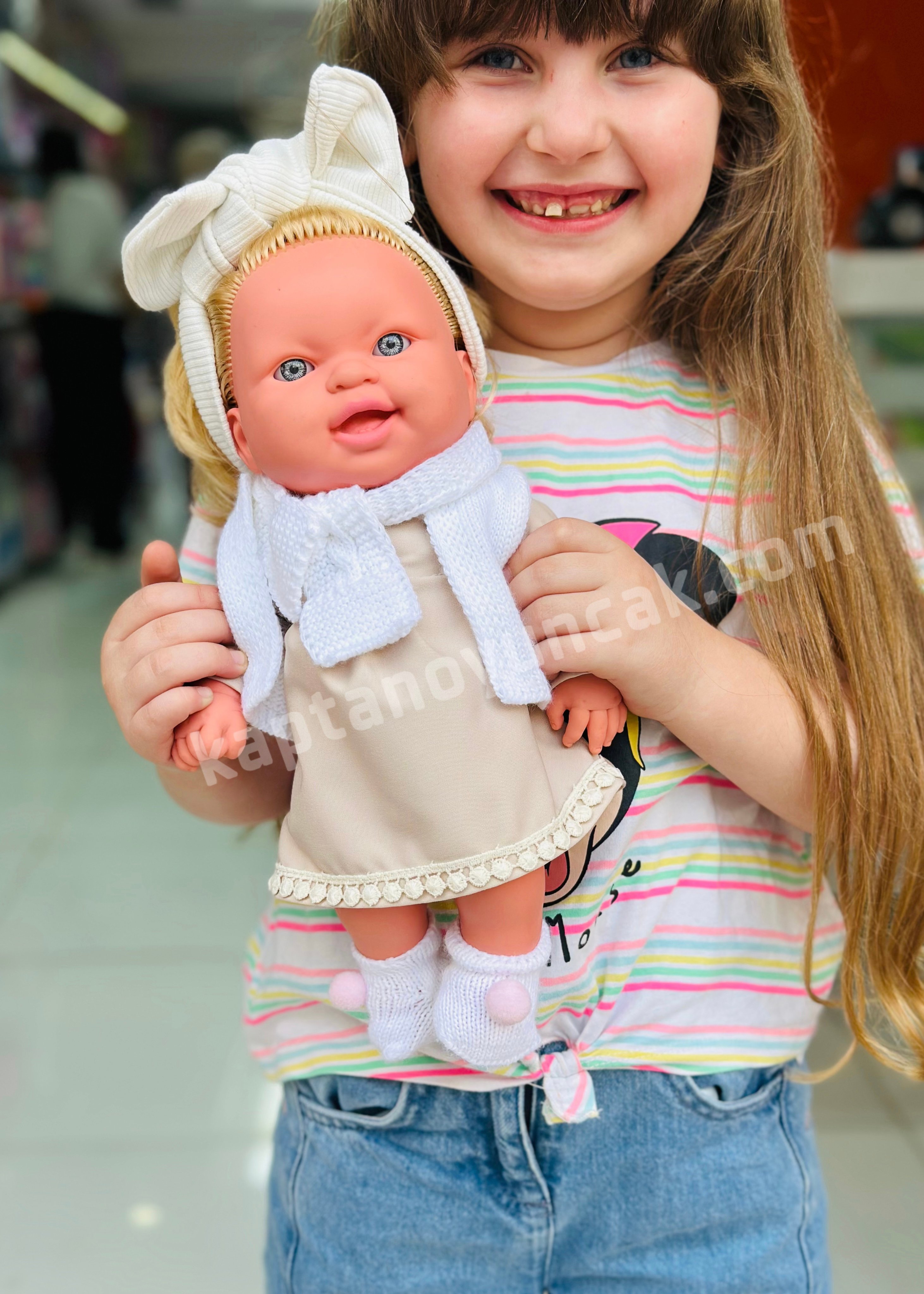 Tombul Saçlı Tatlı Et Bebek