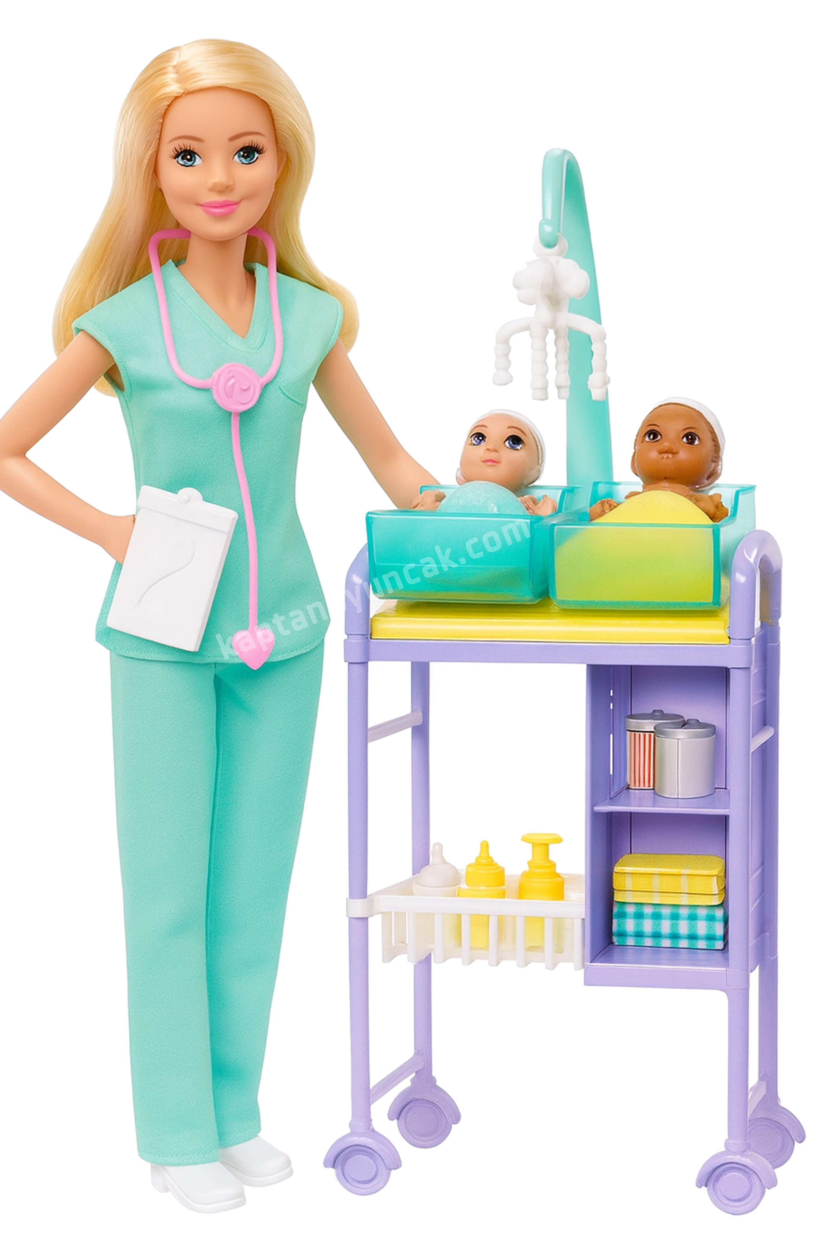 Barbie ve Meslekleri Oyun Seti Bebek Doktoru Sarı Saçlı GKH23