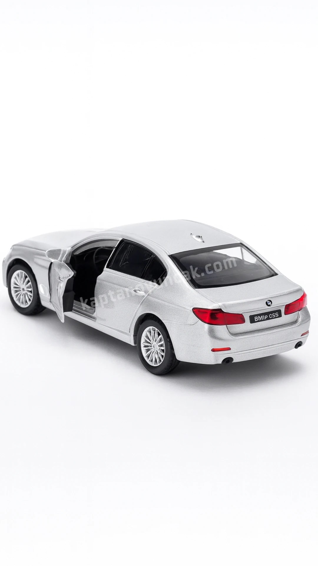 Kapıları Açılıp Kapanabilen Çek Bırak Metal Bmw 535i