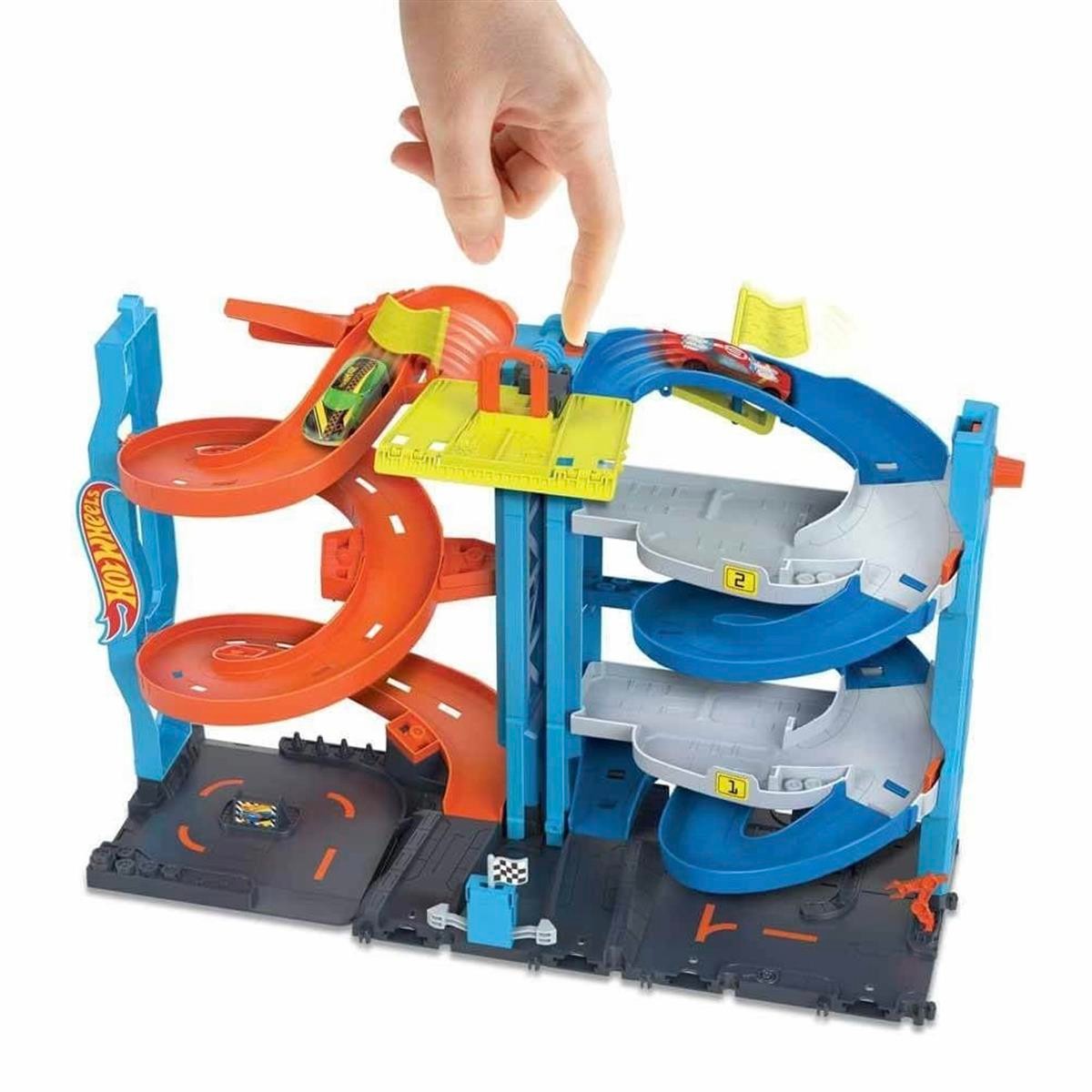 Hot Wheels Heyecanlı Yarış Kulesi HKX43