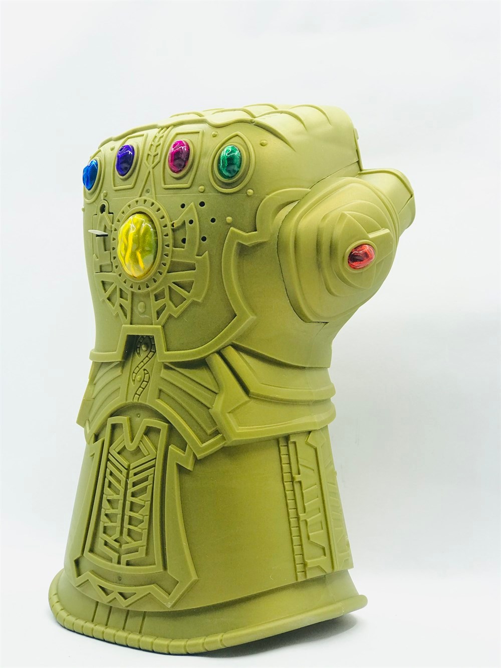 Avengers Thanos'un Oyuncak Işıklı Sesli - Sonsuzluk Eldiveni