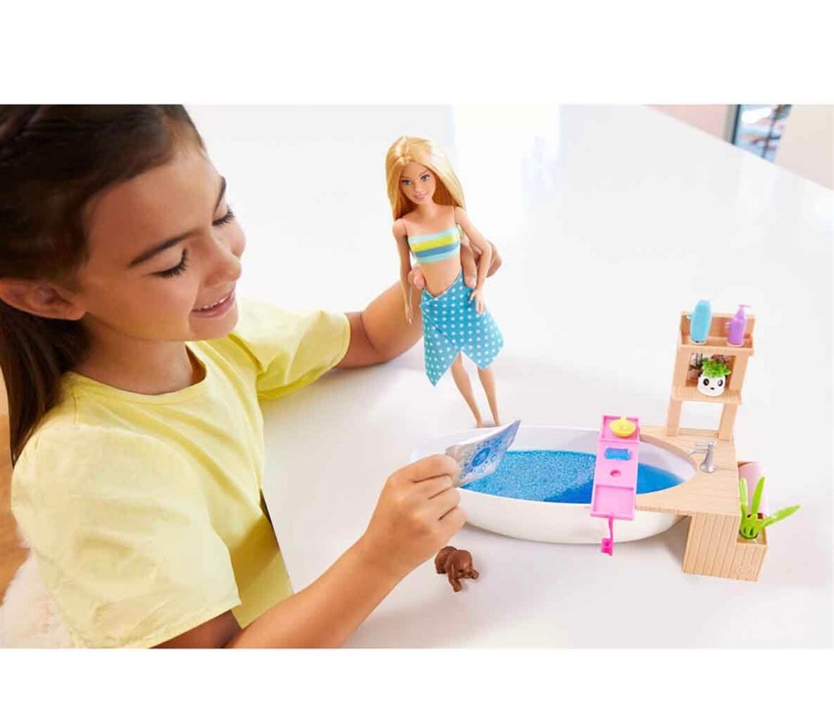 Barbie Wellness Barbie'nin Spa Günü Oyun Seti