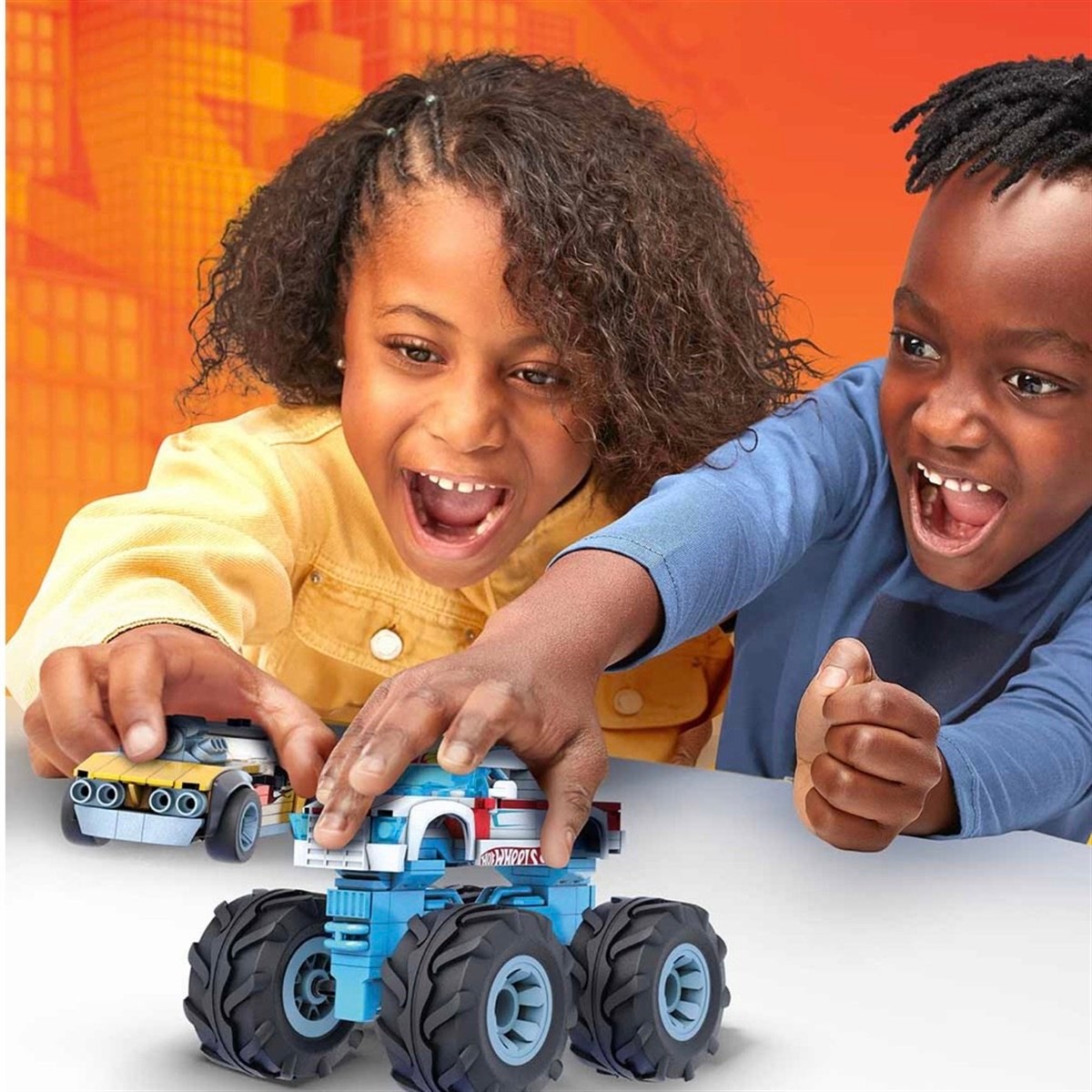 Hot Wheels Mega Construx İkili Yarış Paketi