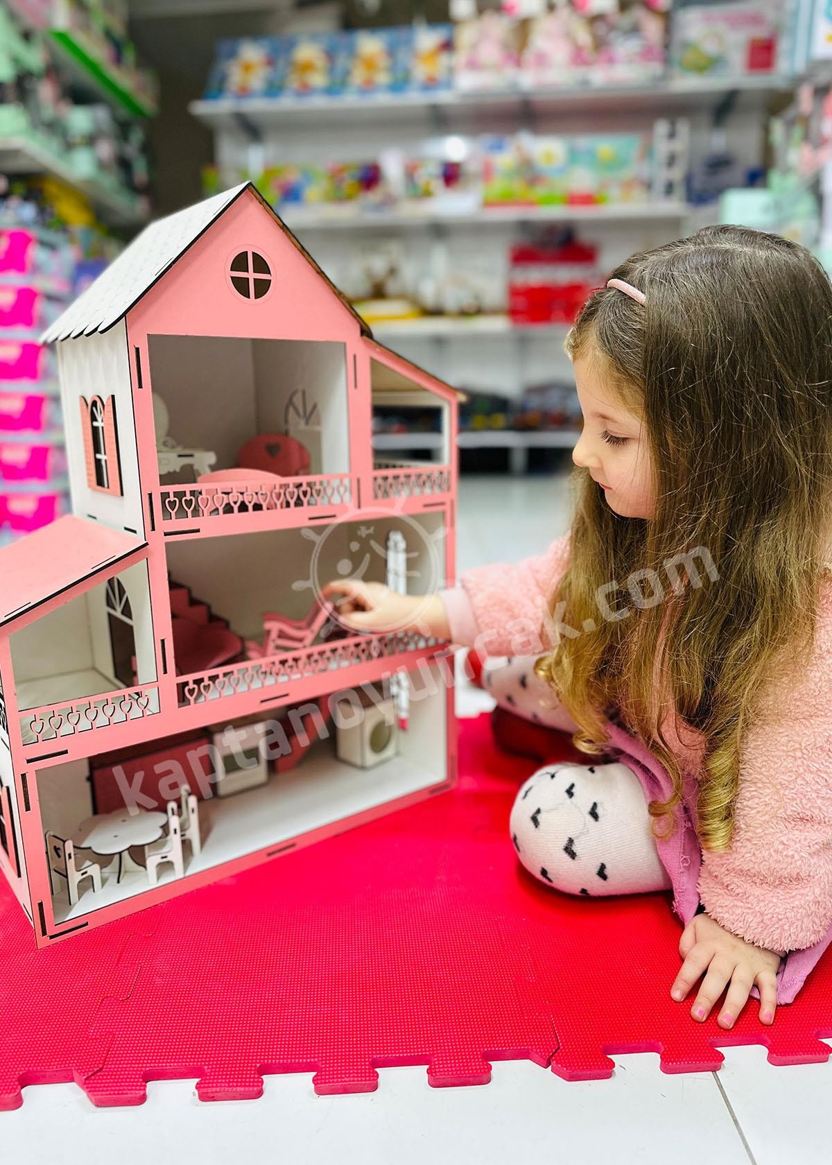 Okutan Hobi 3 Katlı Eşyalı Ahşap Ev