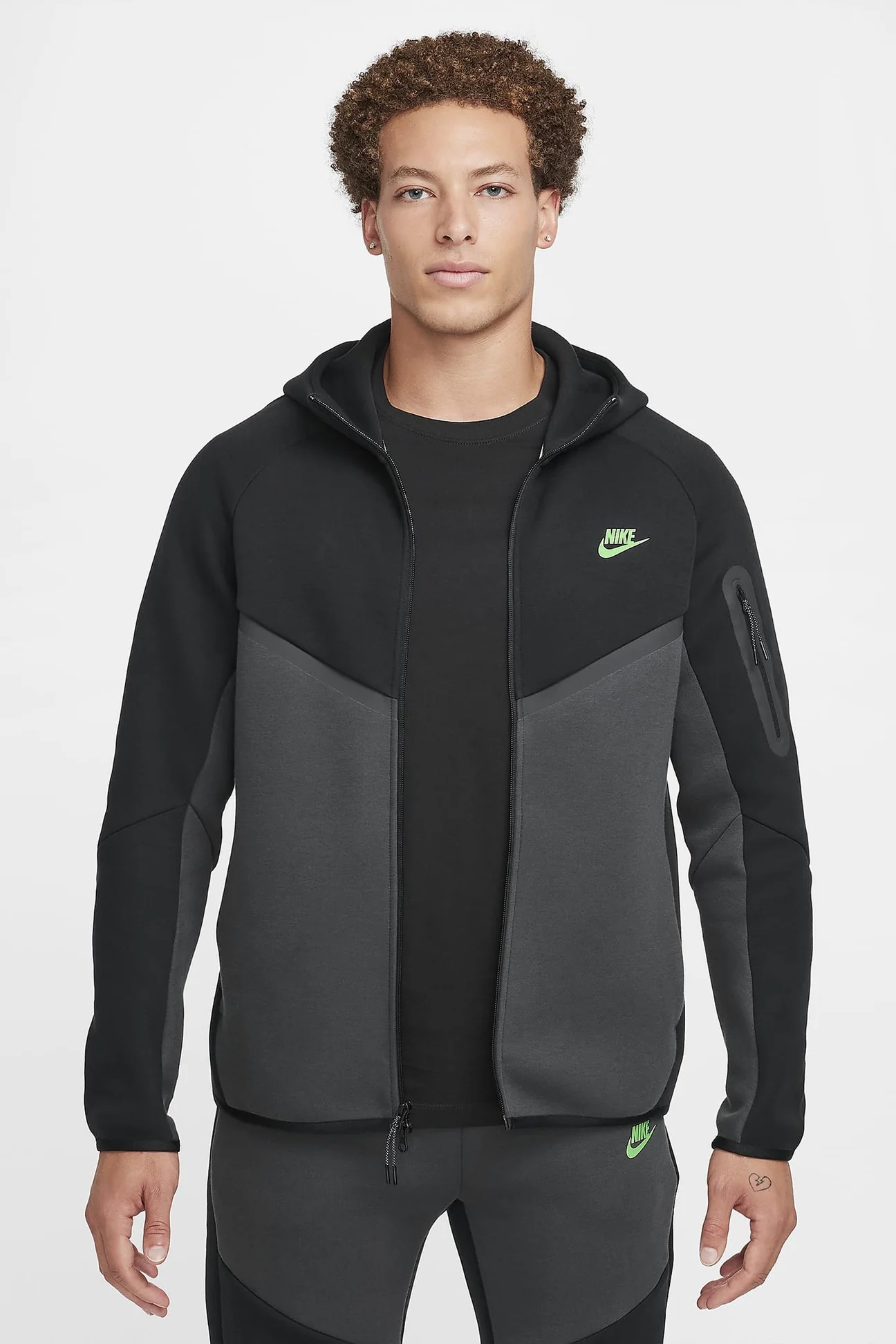 Tech Full-Zip Windrunner Hoodie - Black / Green Strike