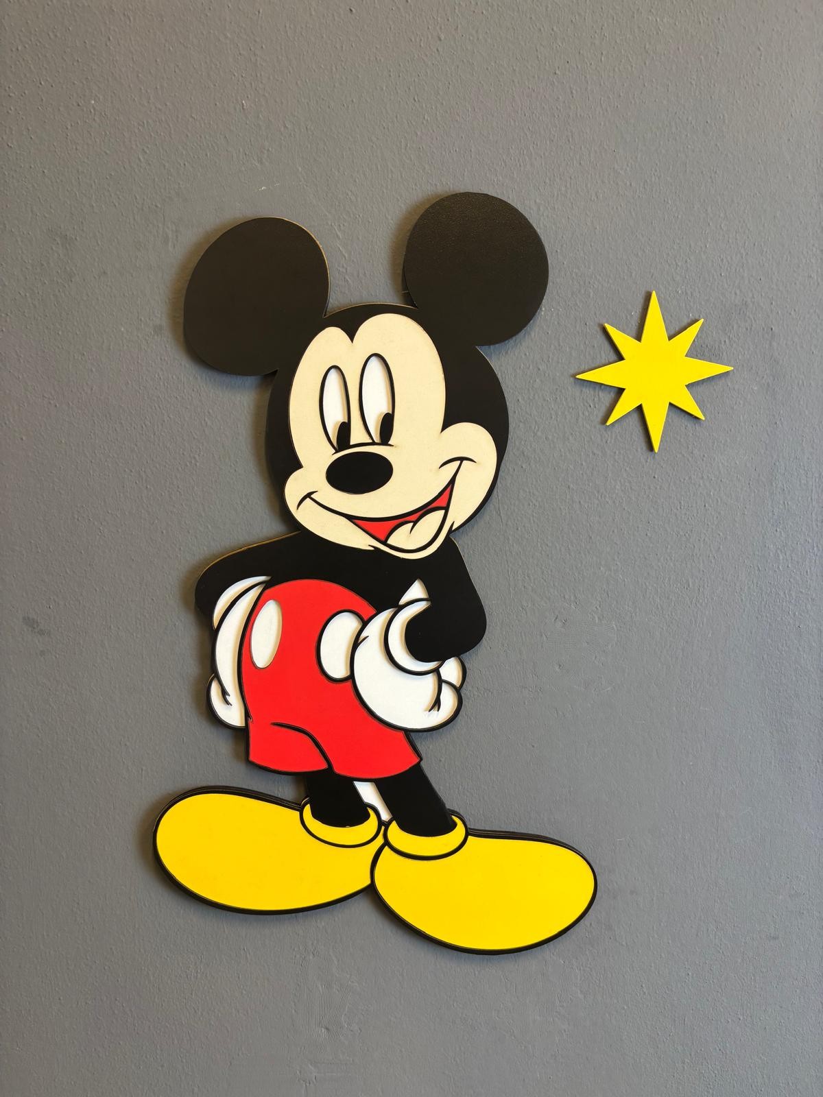 Mickey Mouse Ahşap Çocuk Odası Duvar Dekorasyonu