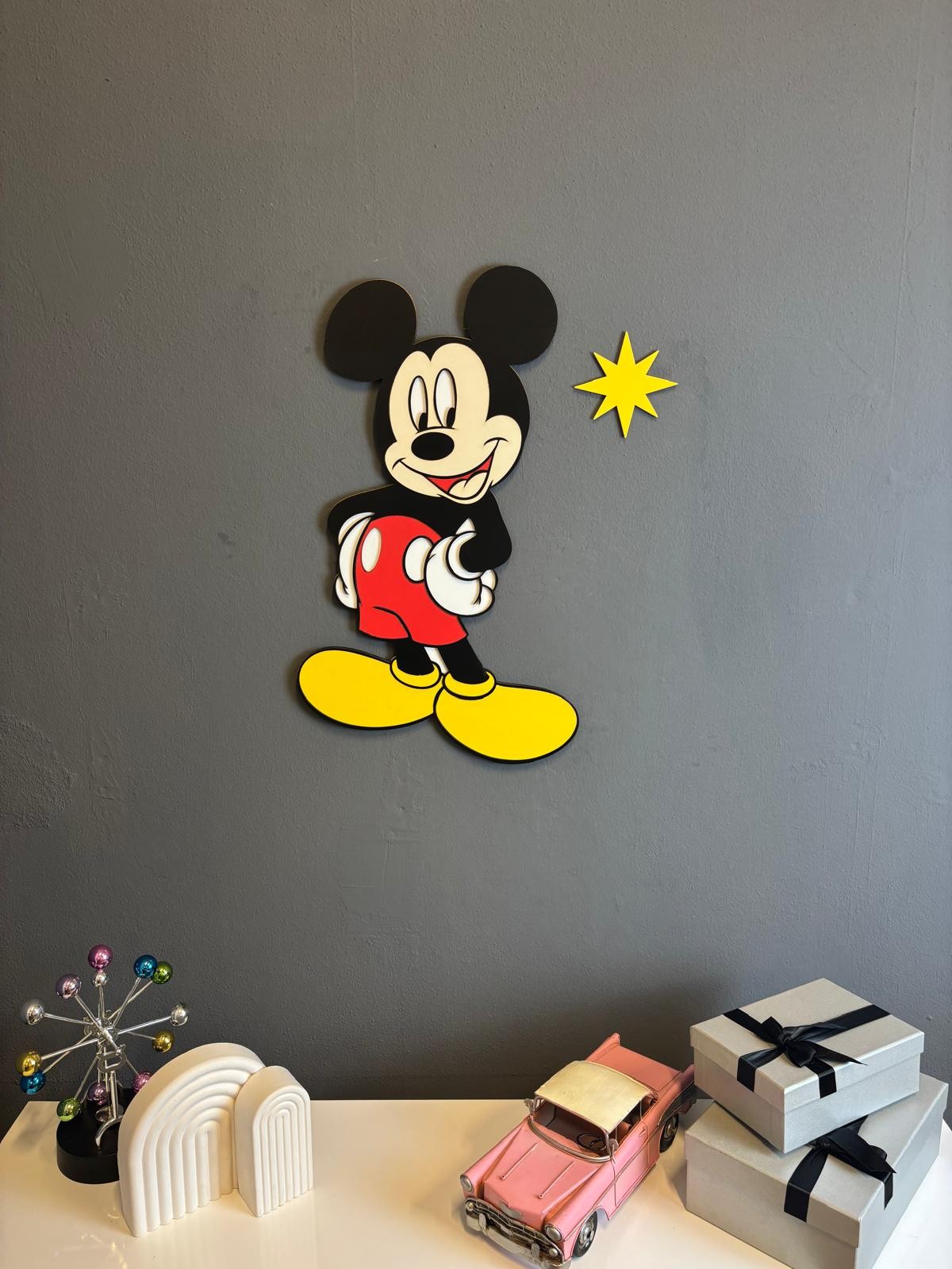 Mickey Mouse Ahşap Çocuk Odası Duvar Dekorasyonu
