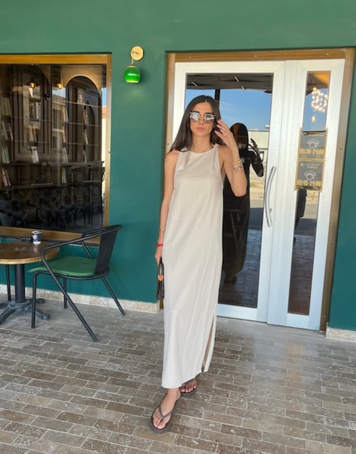MASSİ BECH YIRTMAÇ DETAYLI KETEN ELBİSE