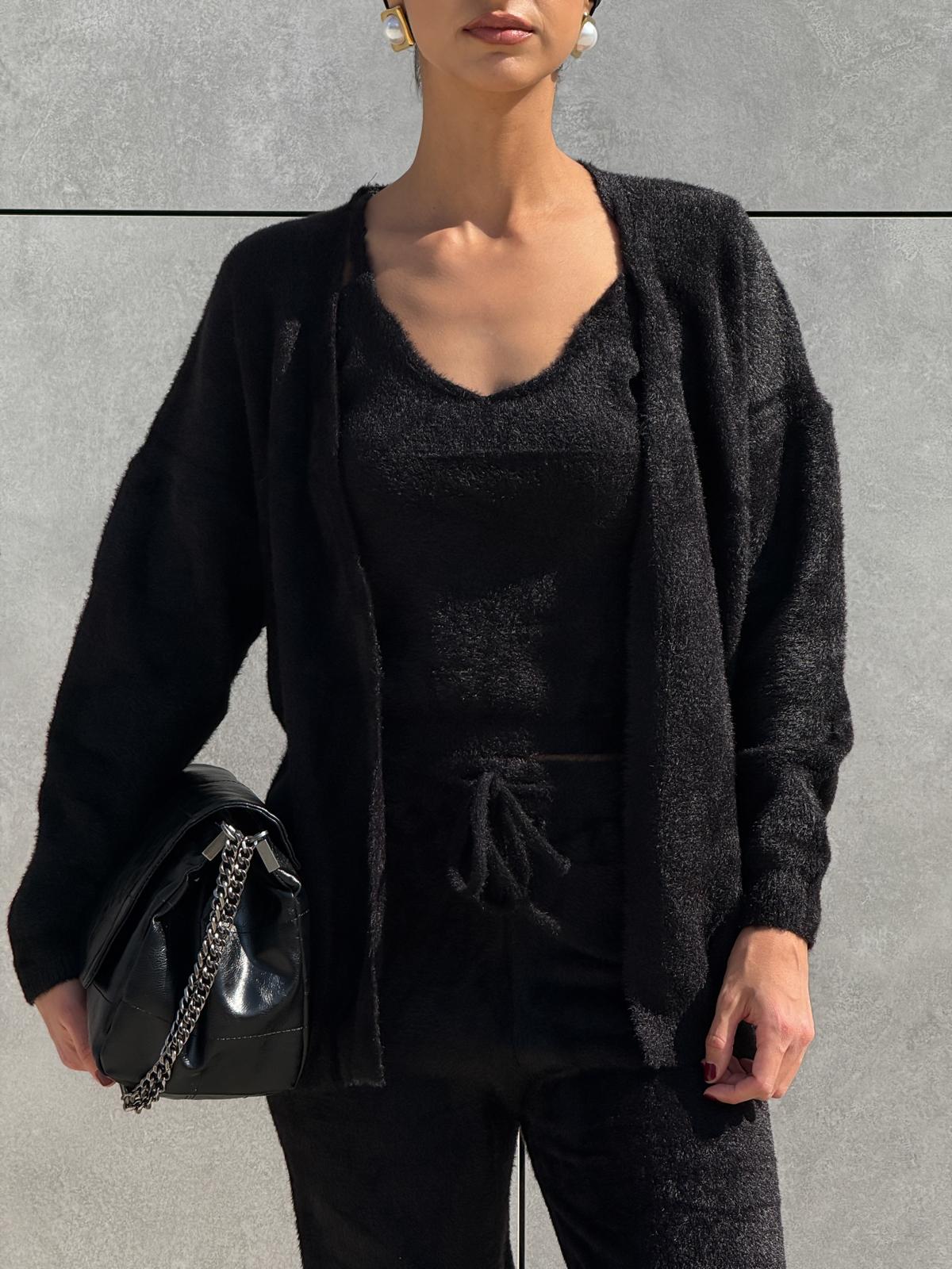 ÜÇLÜ YUMUŞAK DOKU TRİKO TAKIM