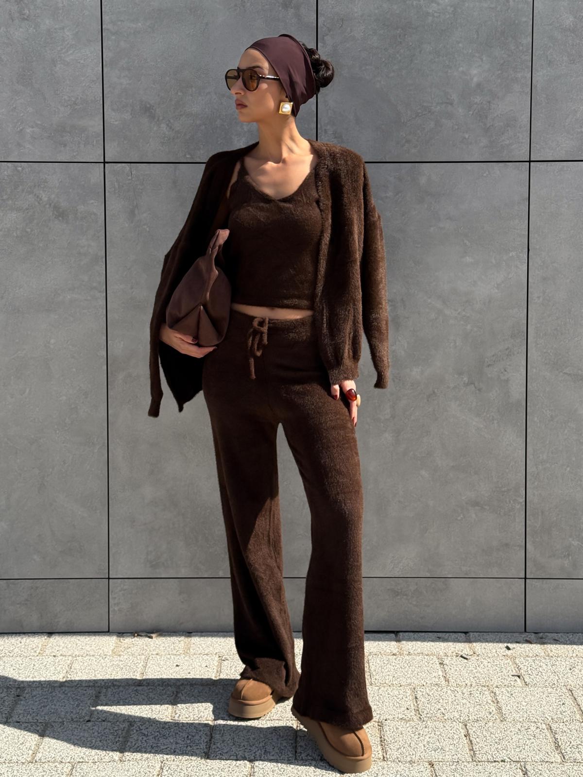 ÜÇLÜ YUMUŞAK DOKU TRİKO TAKIM - Kahve