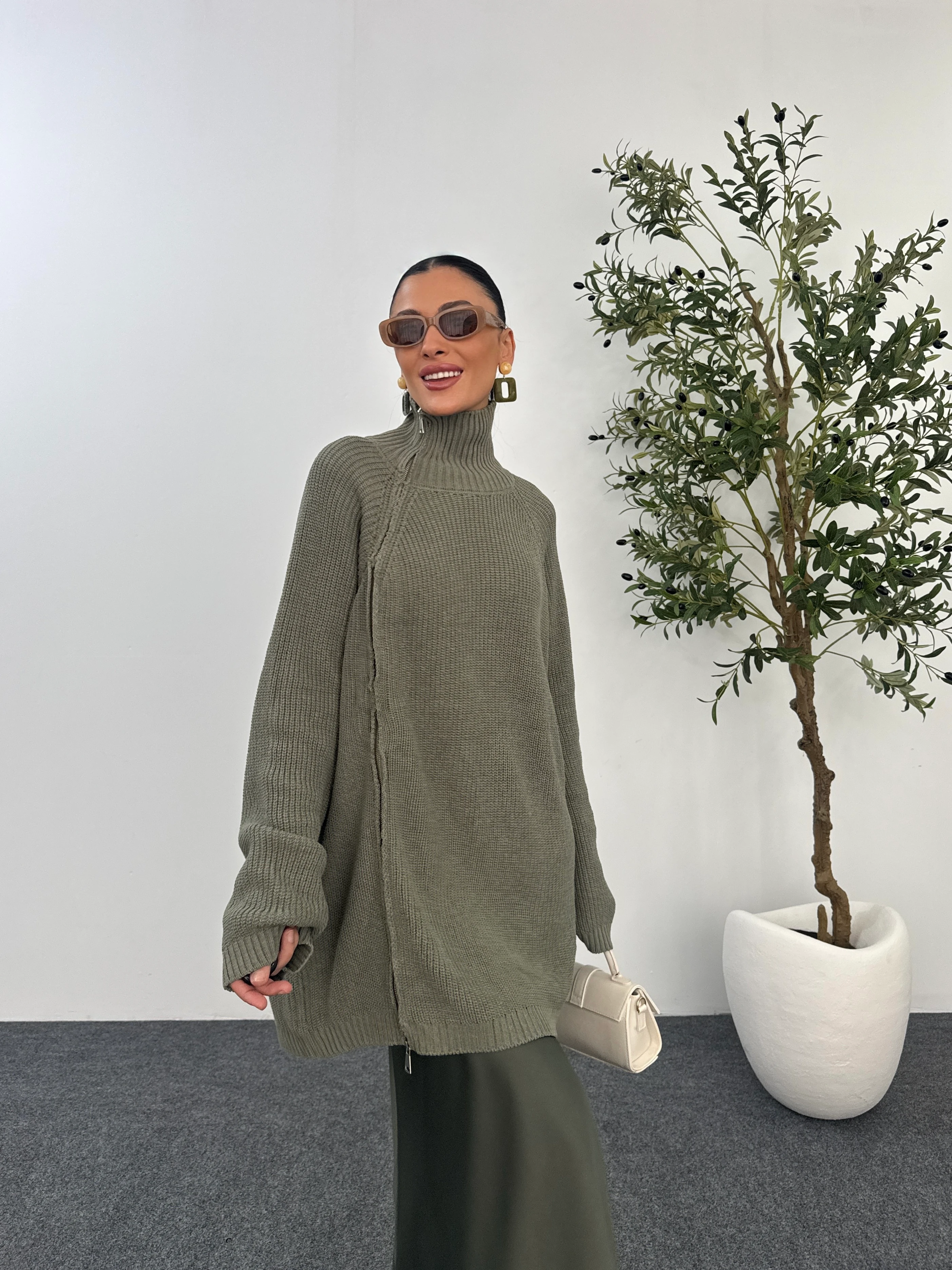 Yanı Fermuarlı Örgü Kazak