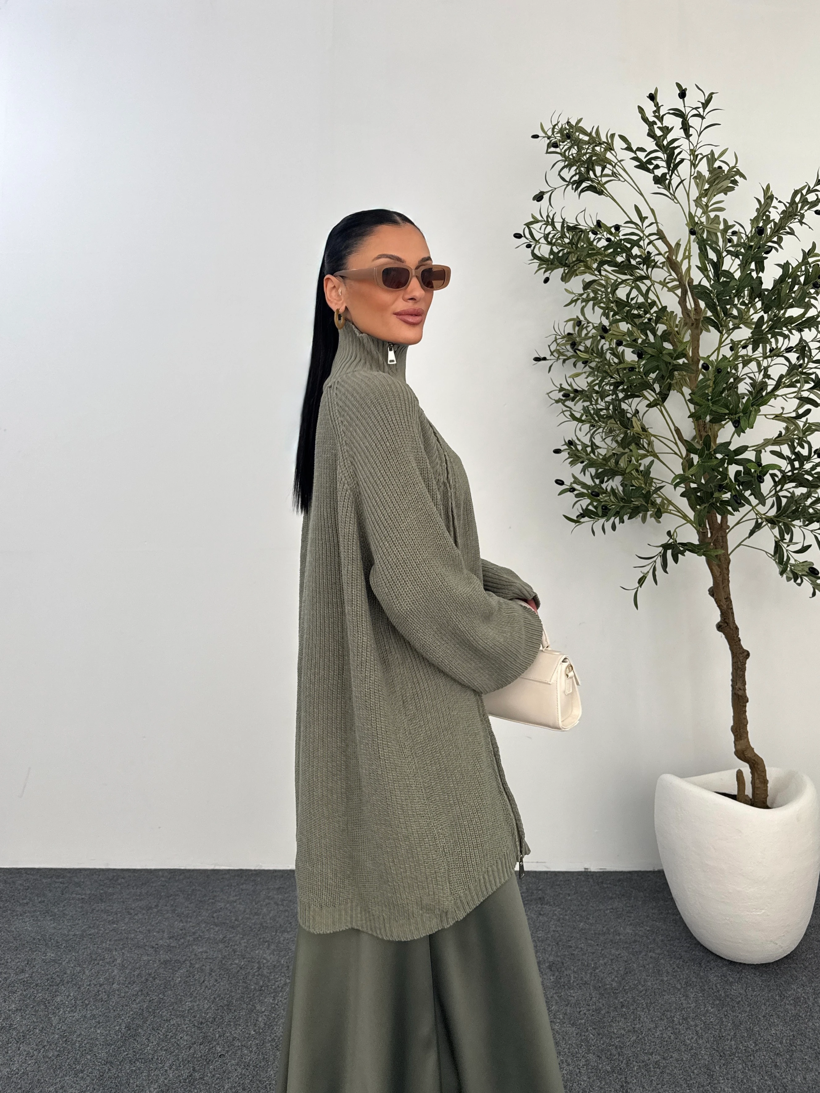 Yanı Fermuarlı Örgü Kazak