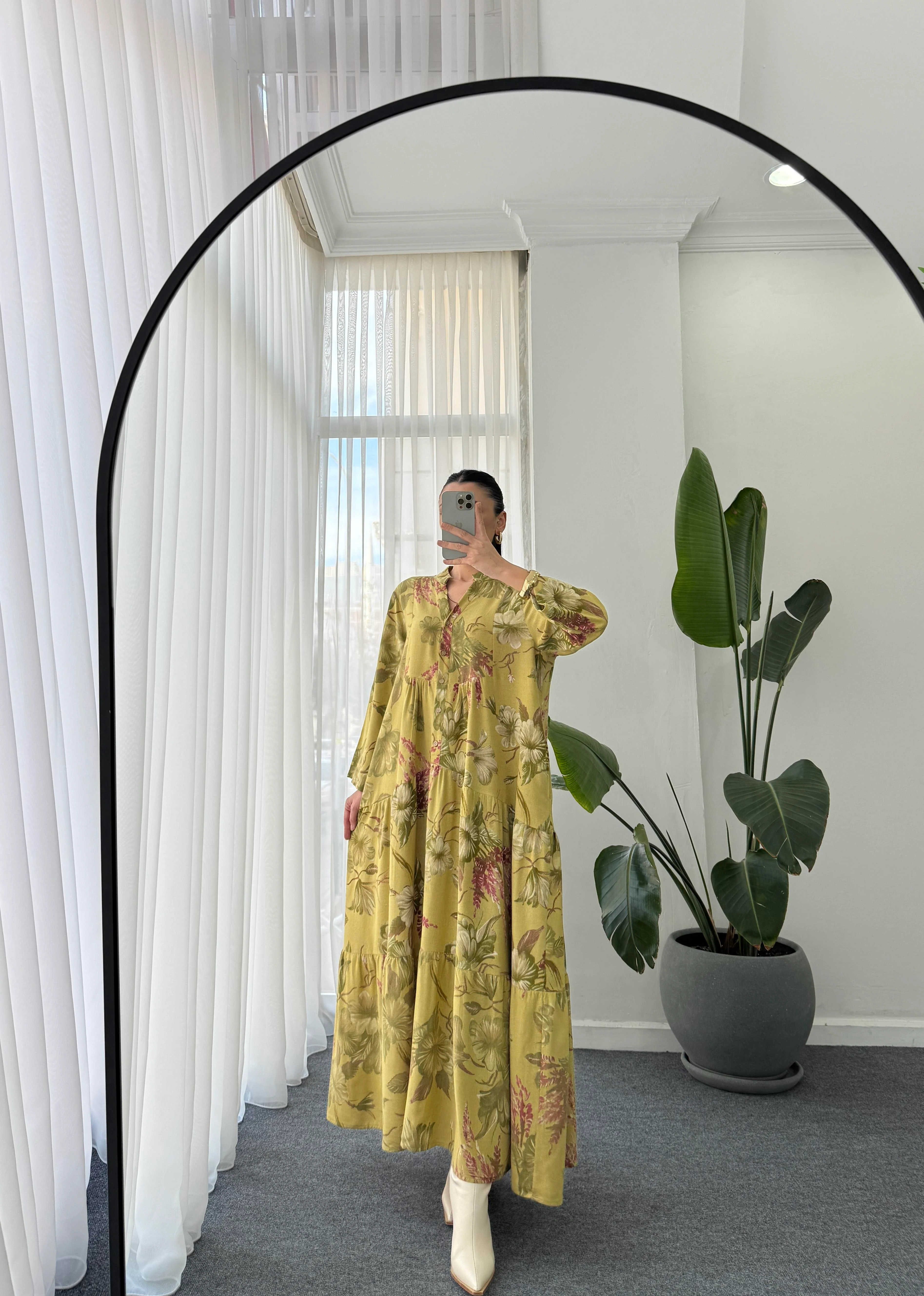 Çiçek Desen Hakim Yaka Elbise