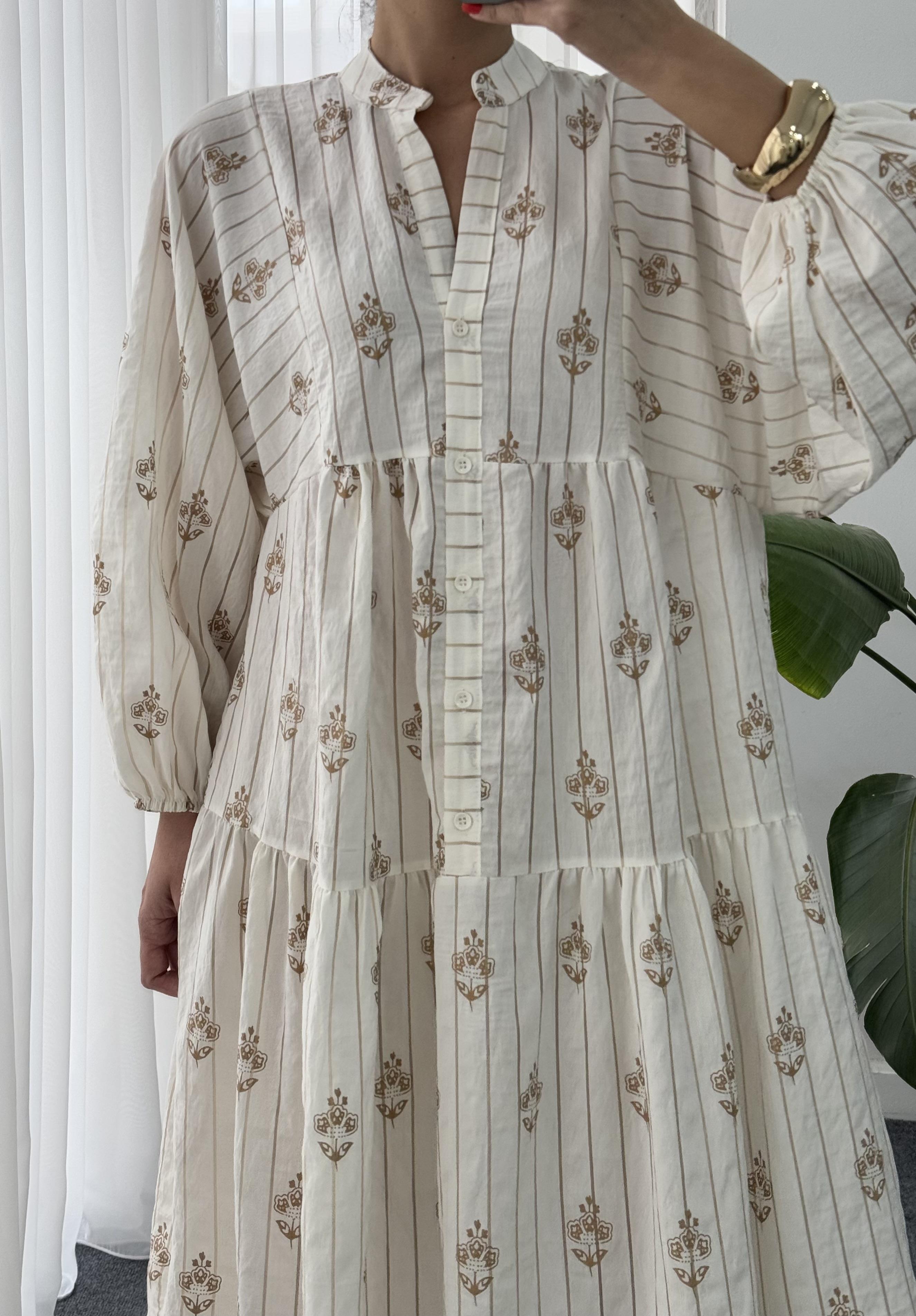 Çiçek Desen Takım