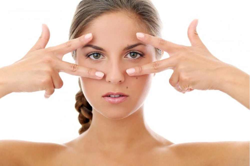 Yüz Kırışıklığına Ne İyi Gelir? Yüz Kırışıklığı Neden Olur?
