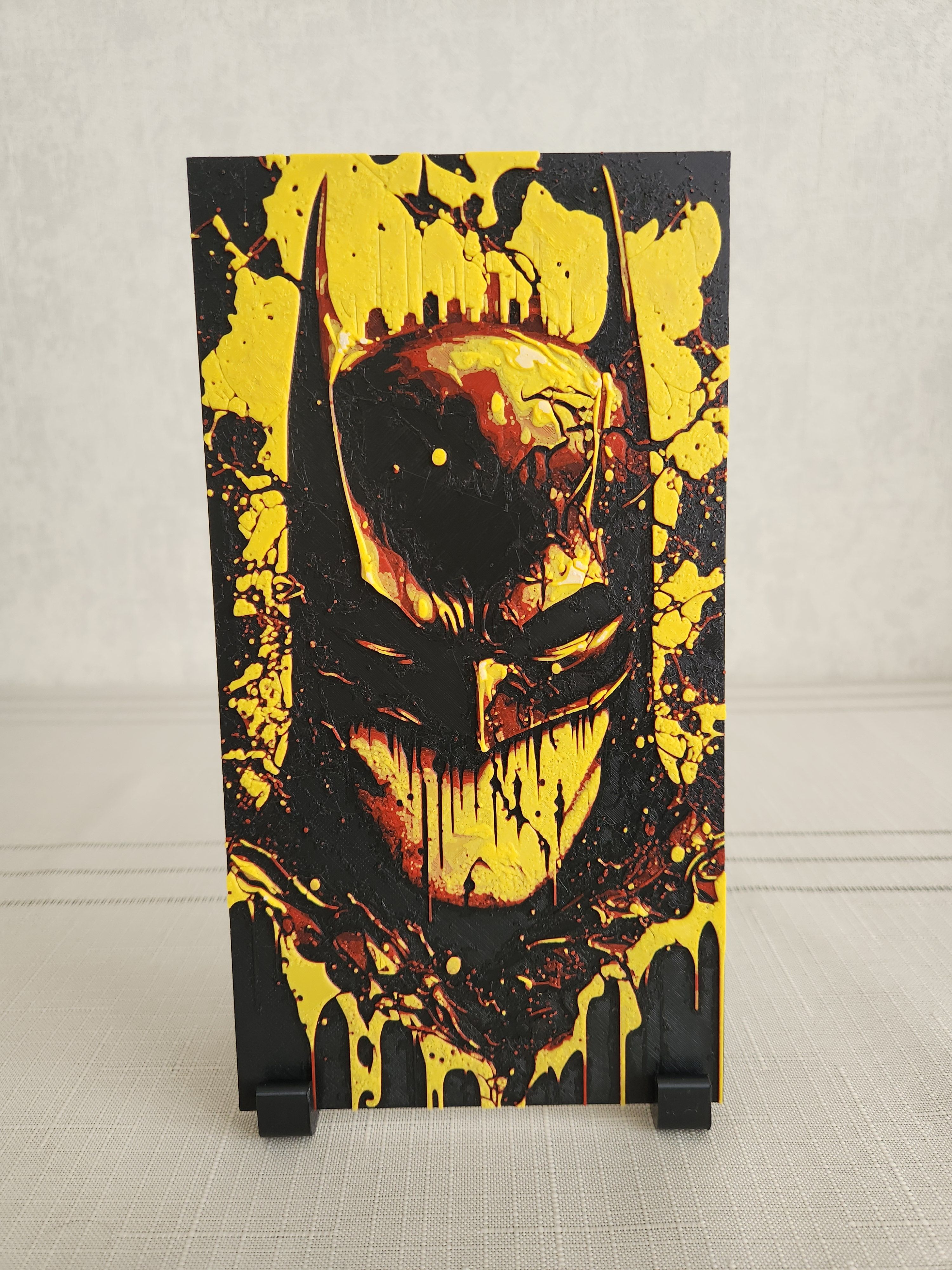 Batman'ın İkonik Kabartmalı Tablosu + Stand