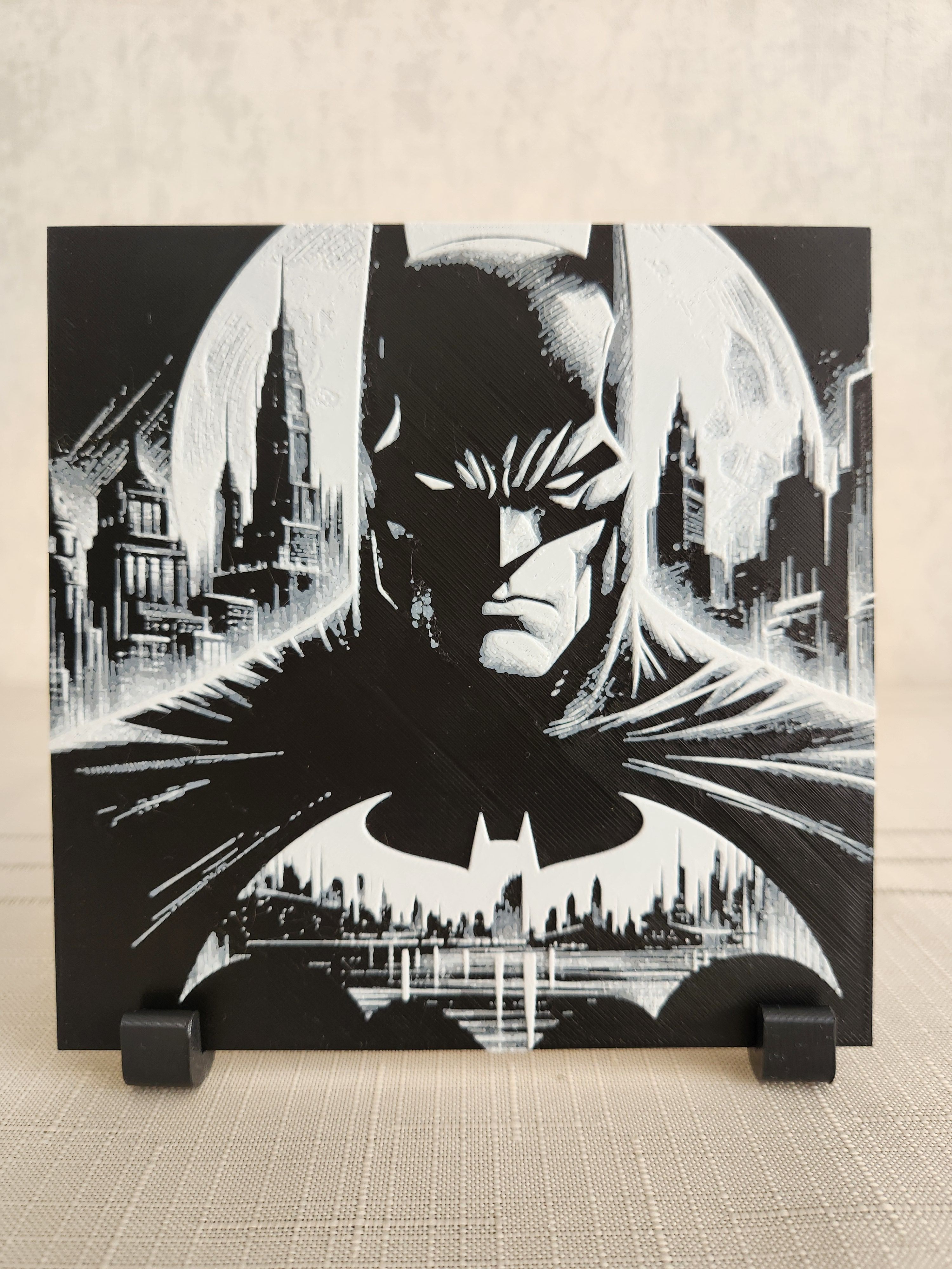 Batman'ın Gece Manzarası Kabartmalı 3D Renkli Tablo + Stand
