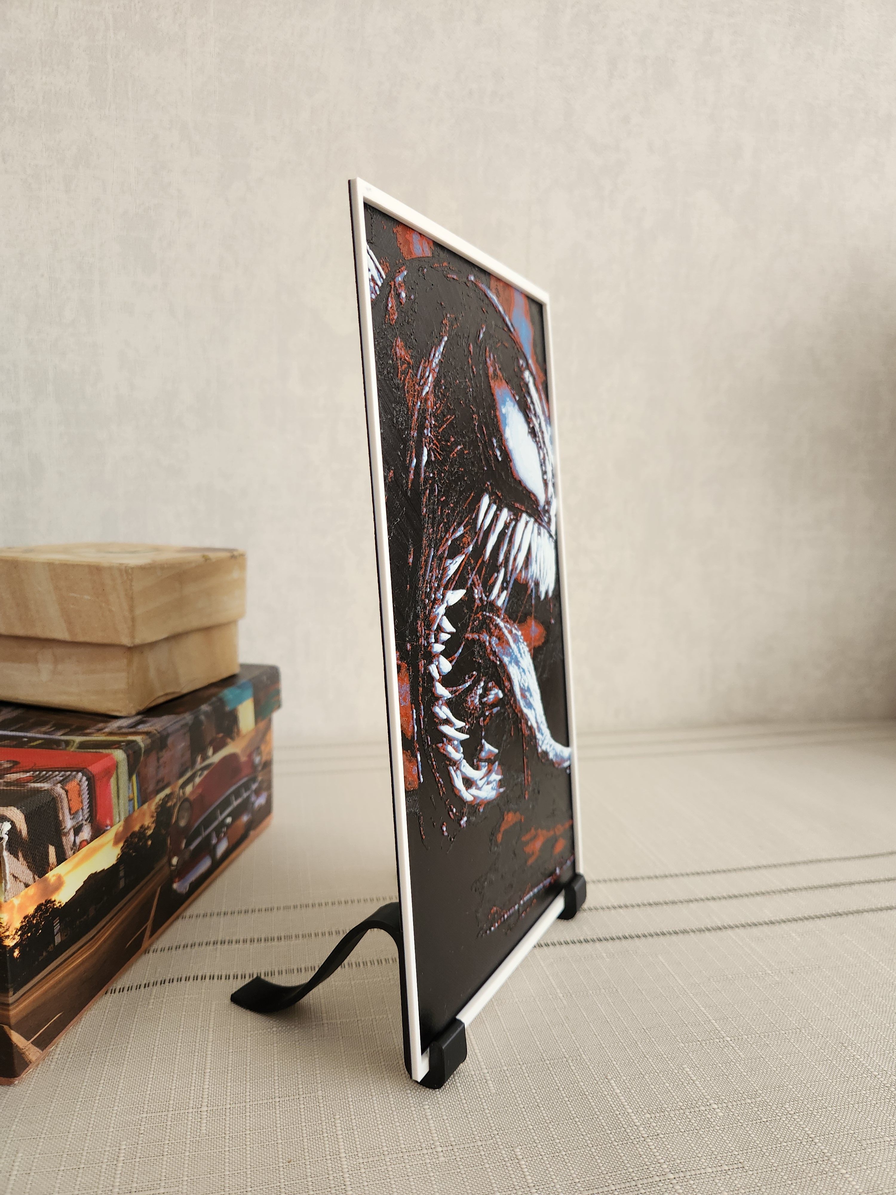 Venom Kabartmalı Tablo + Stand