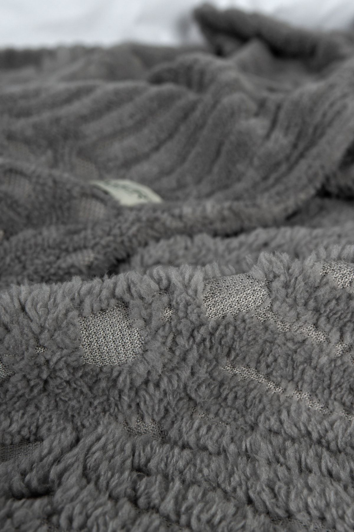 Petek Tek Kişilik Jakarlı Örme Battaniye Koyu Gri