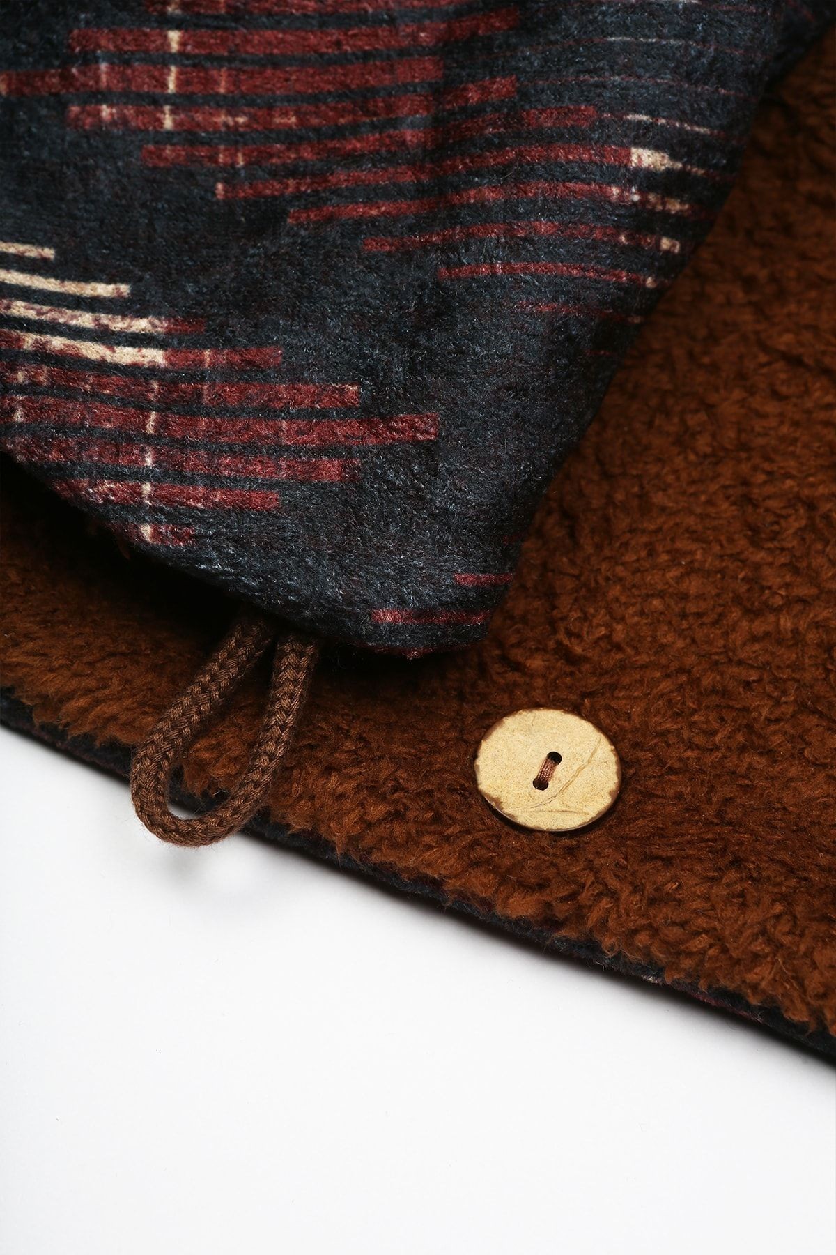 Kadın Atkı Boyunluk Düğmeli Peluş Kadife Zigzag Kahve