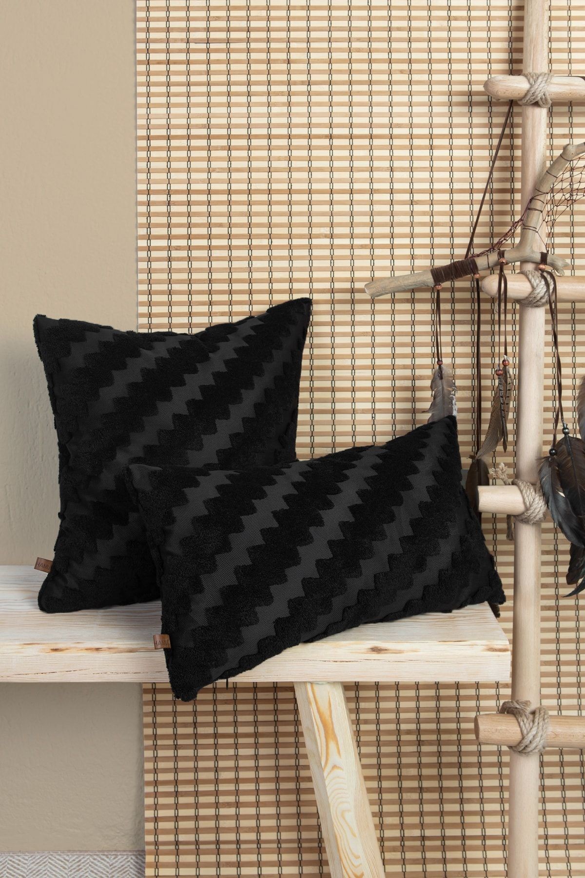 Zigzag Siyah Bohem Özel Tasarım Punch Panç Desen Kare Dekoratif Kırlent Kılıfı 43x43 cm
