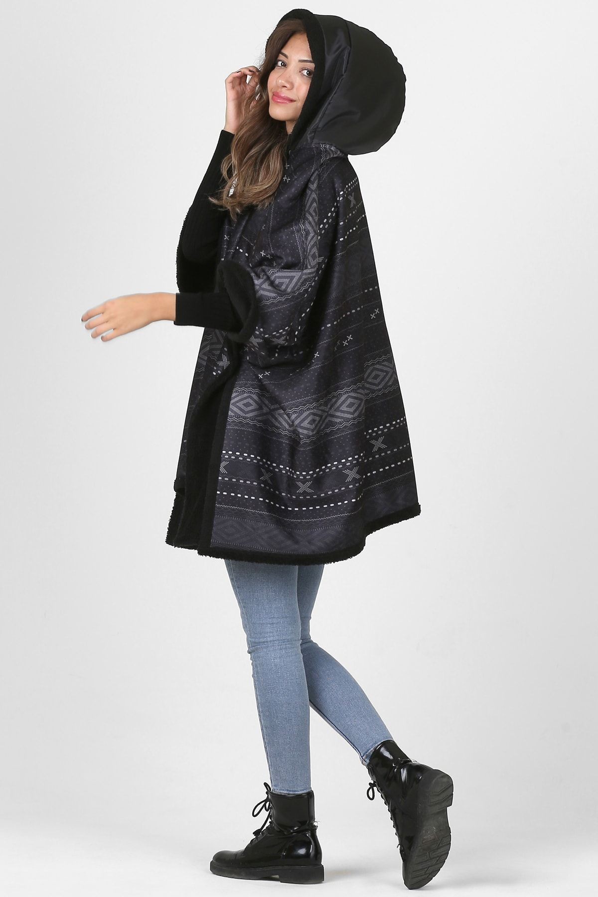 Kapşonlu Oversize Düğmeli Içi Siyah Peluş Kadife Mont Dote Kk-804