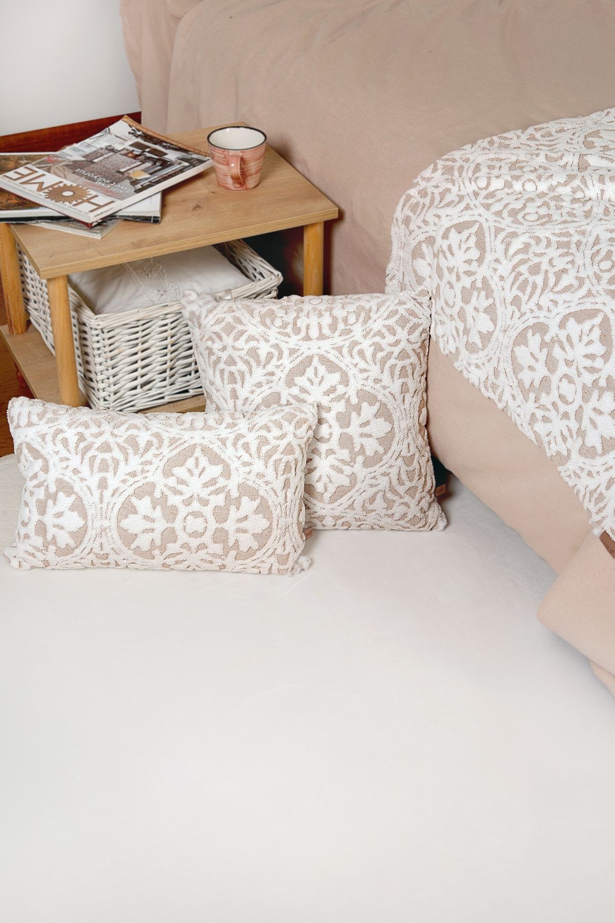 Jakarlı Yatak Runner Set Motif Bej
