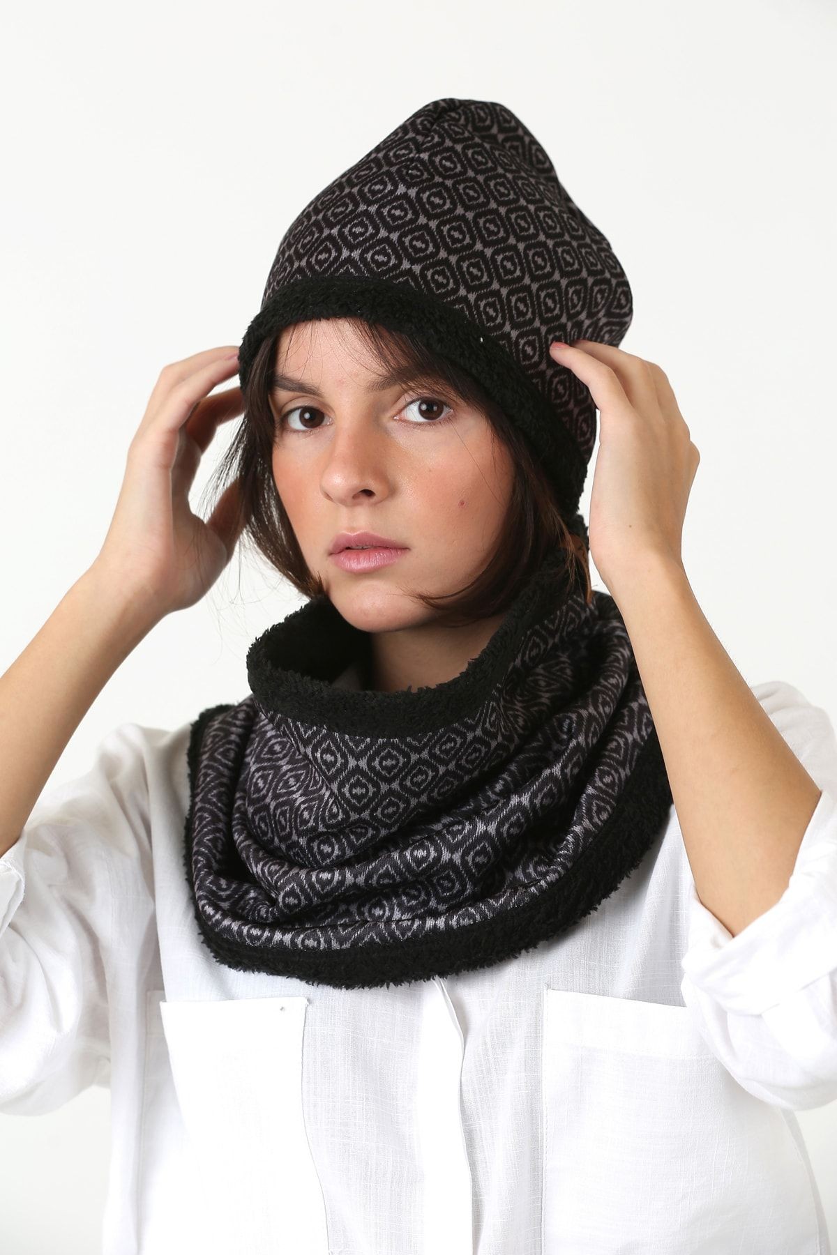 Siyah Kadın Bere Ve Boyunluk 2li Set Takım Unique Peluş Wellsoft Bb-095