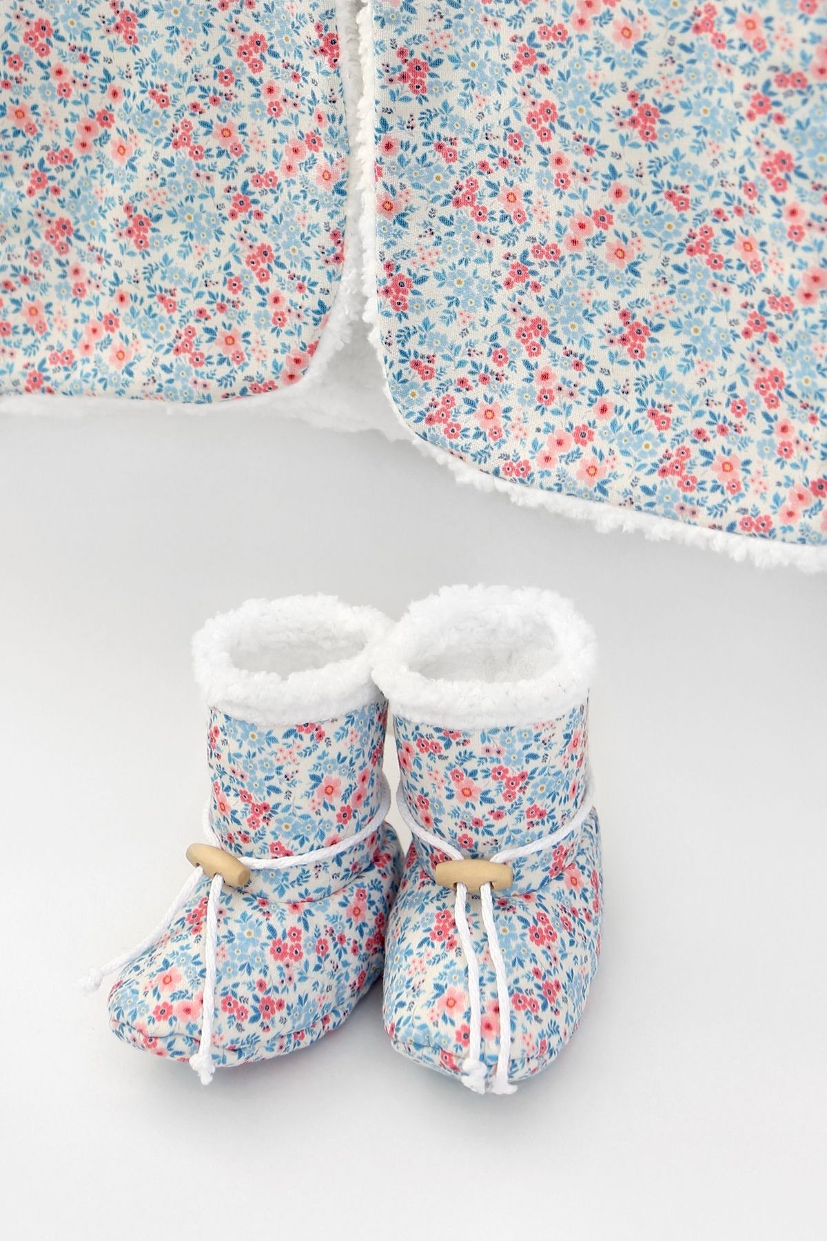 Bebek Yelek & Patik 6-12 Ay Loom Mavi