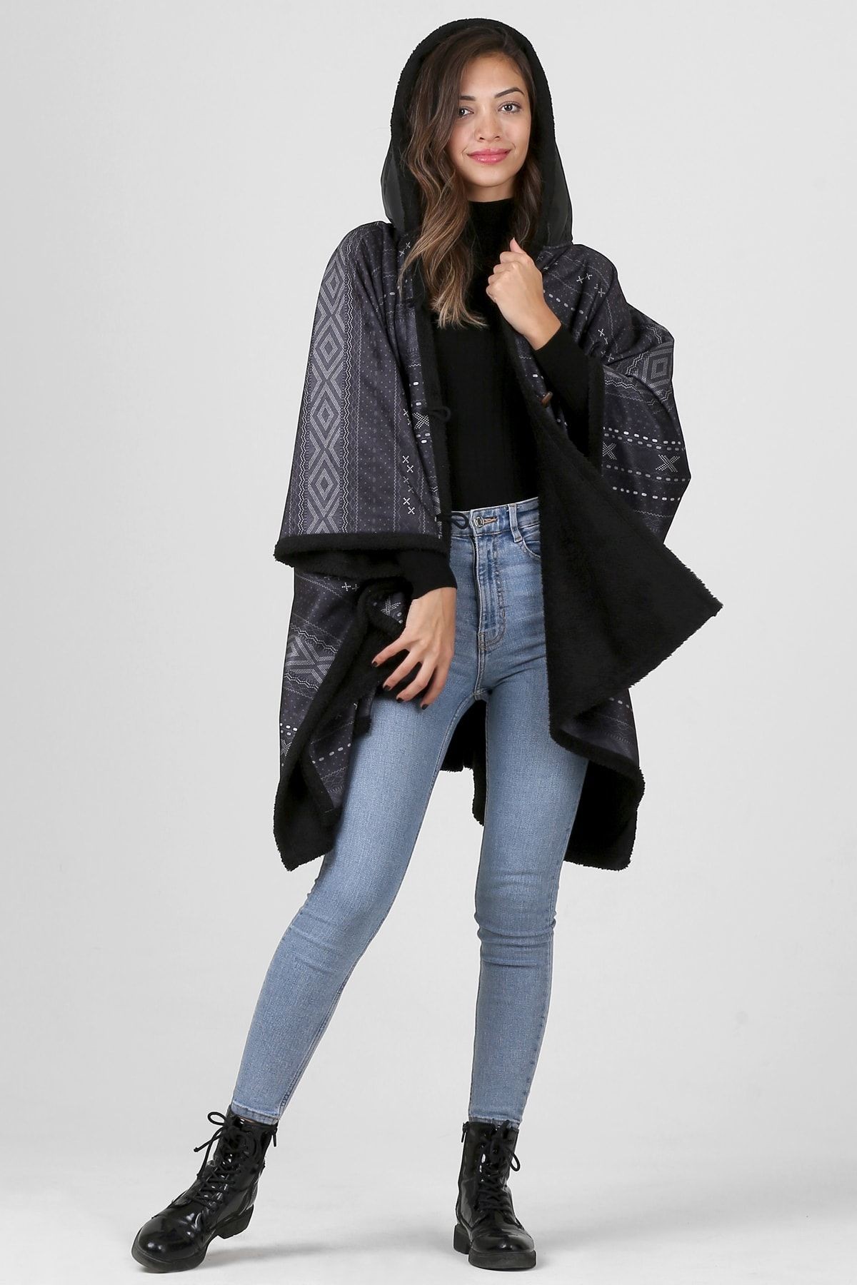 Kapşonlu Oversize Düğmeli Içi Siyah Peluş Kadife Mont Dote Kk-804