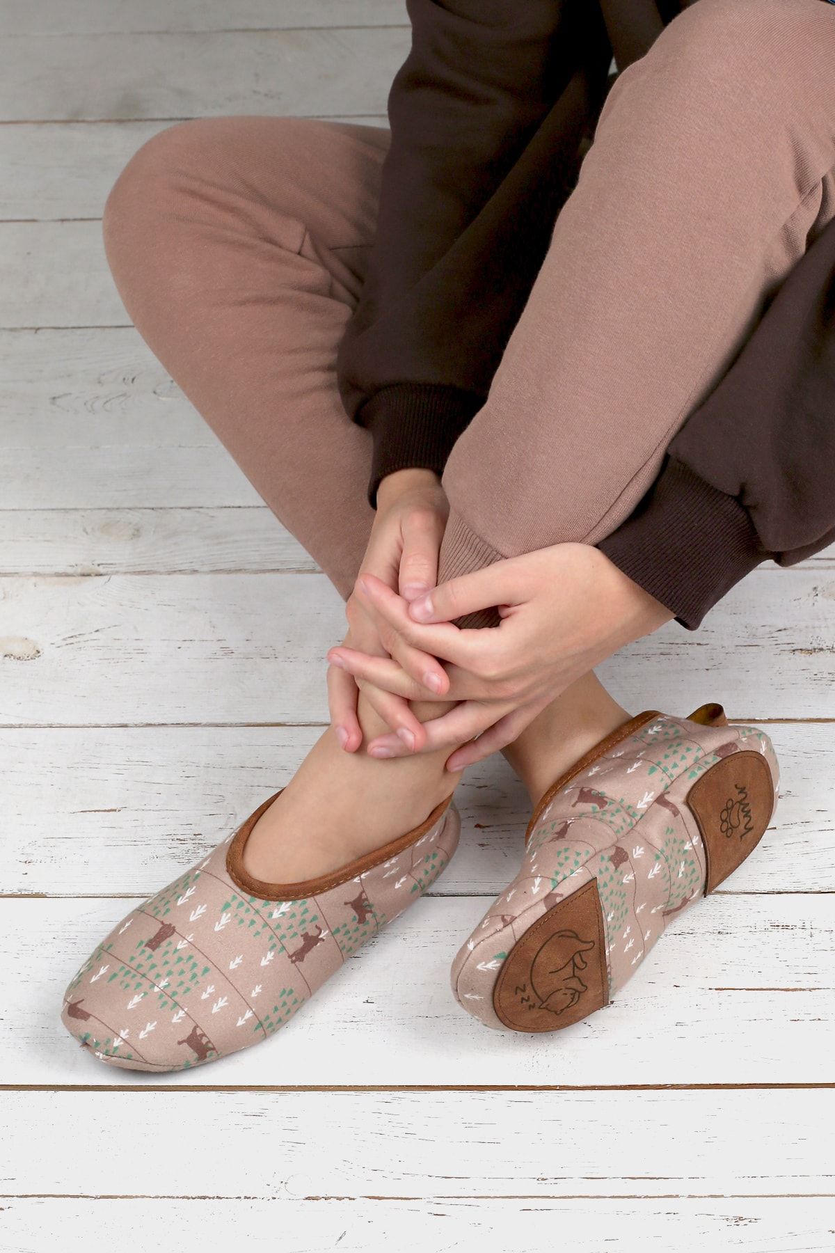 Kışlık Kaymaz Deri Taban Ev Patiği Ptk-kw Sütlü Kahve Baskılı 38-40