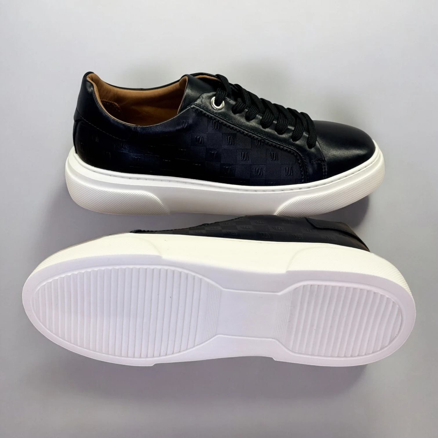 STEPMI HAKİKİ DERİ SİYAH DESENLİ SNEAKER