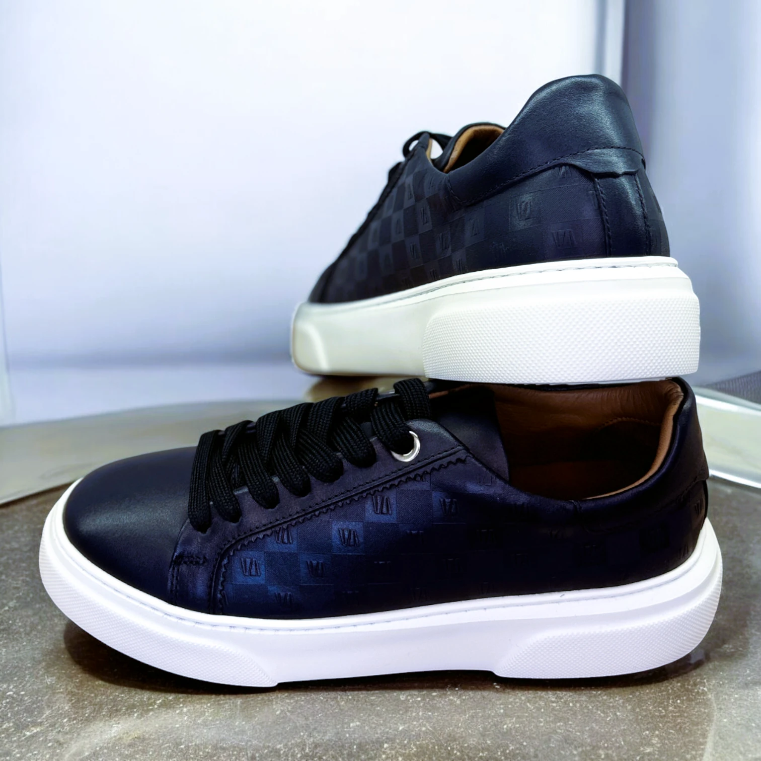 STEPMI HAKİKİ DERİ LACİVERT DESENLİ SNEAKER