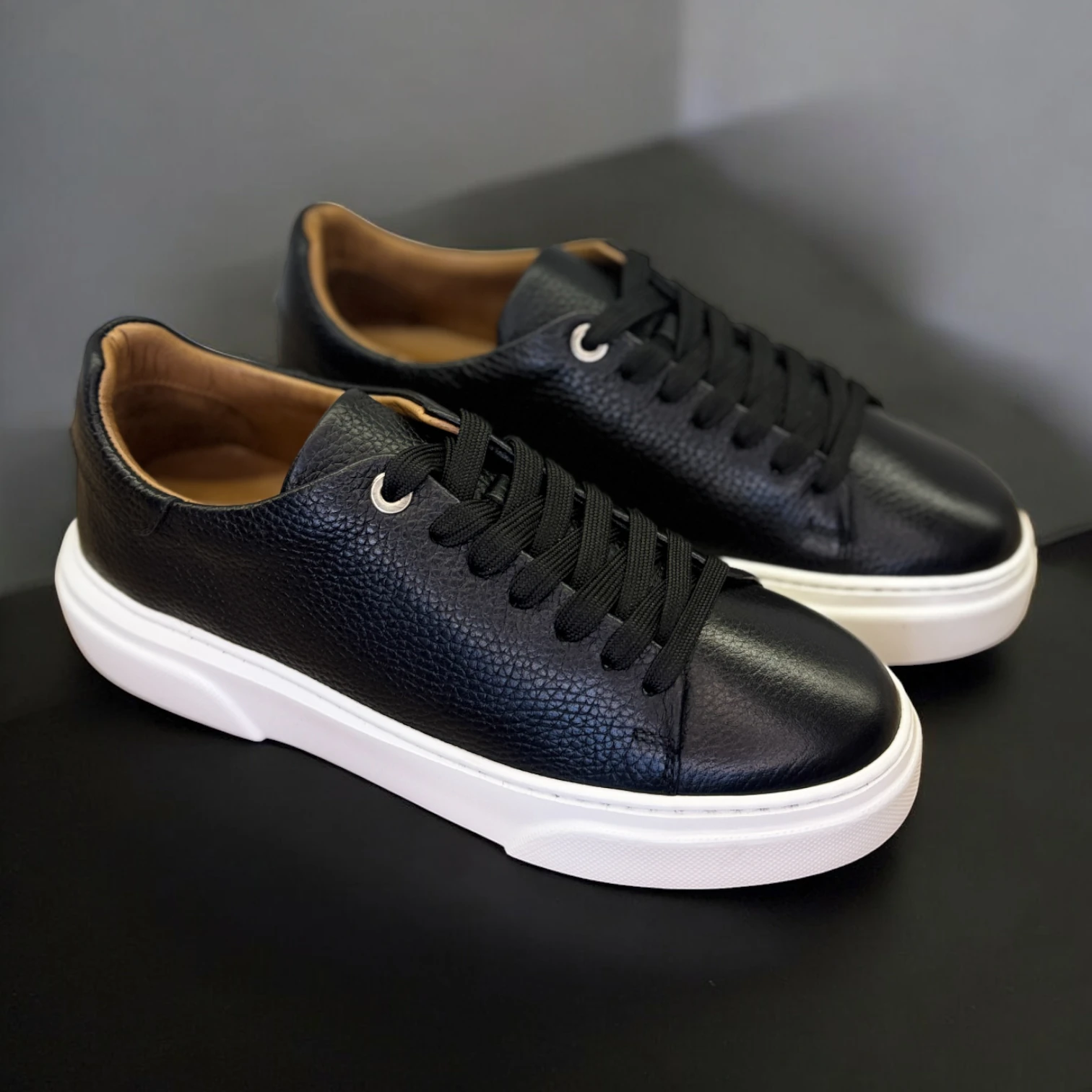 STEPMI HAKİKİ DERİ SİYAH SNEAKER